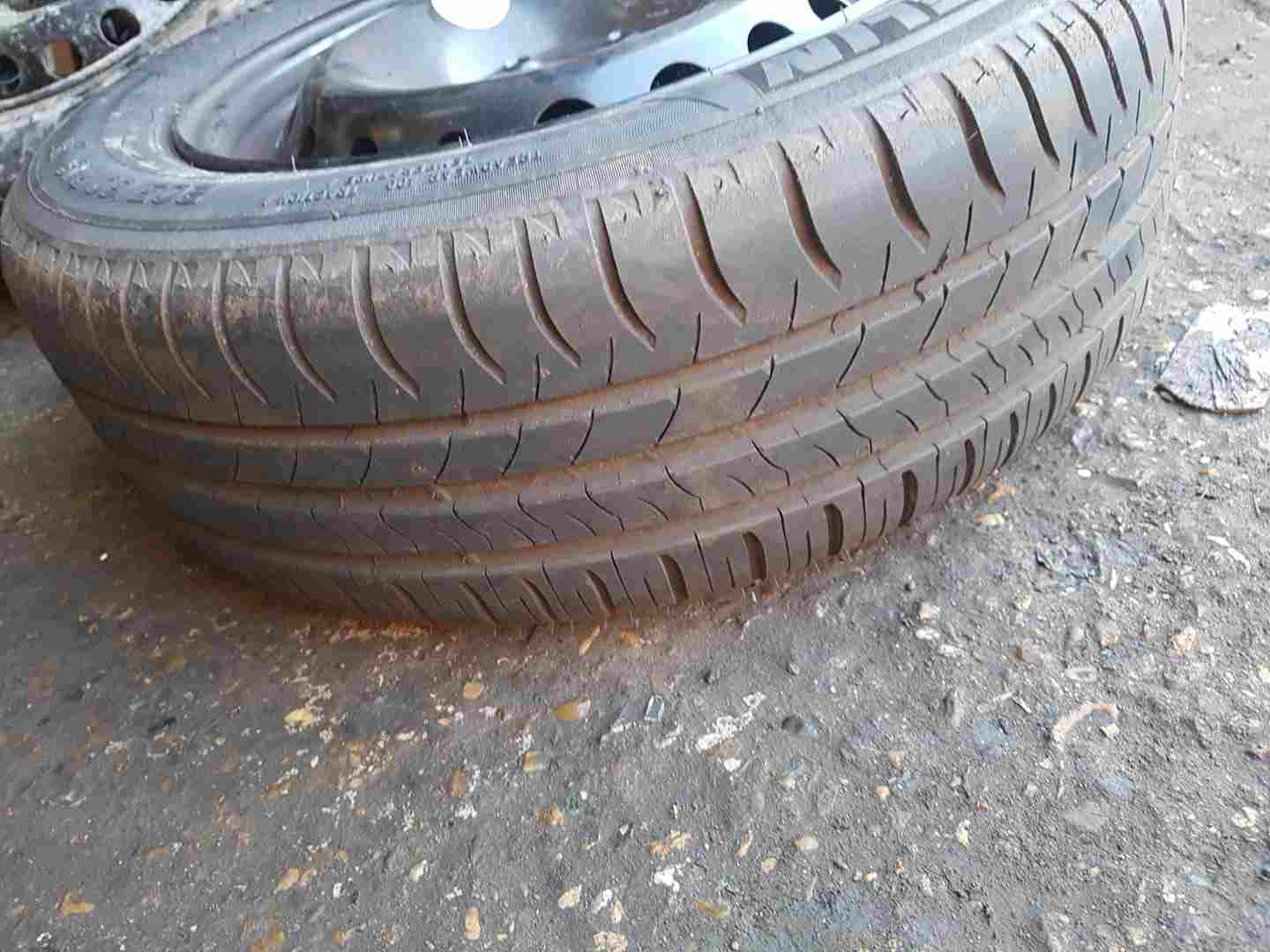 Thumb 3 Renault Scenic MK3 2009-2016 Spare Steel Wheel RIM + Tyre 205 60 16 8Mm 4/5