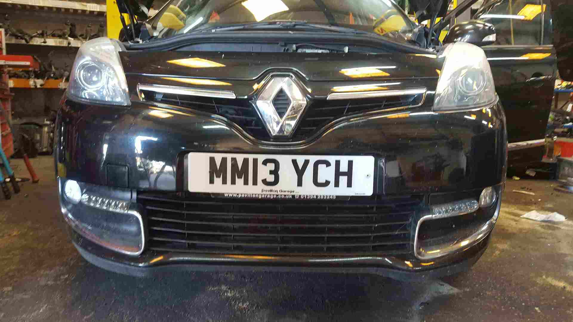 Renault Scenic MK3 2013-2016 Front Bumper Black Tegne