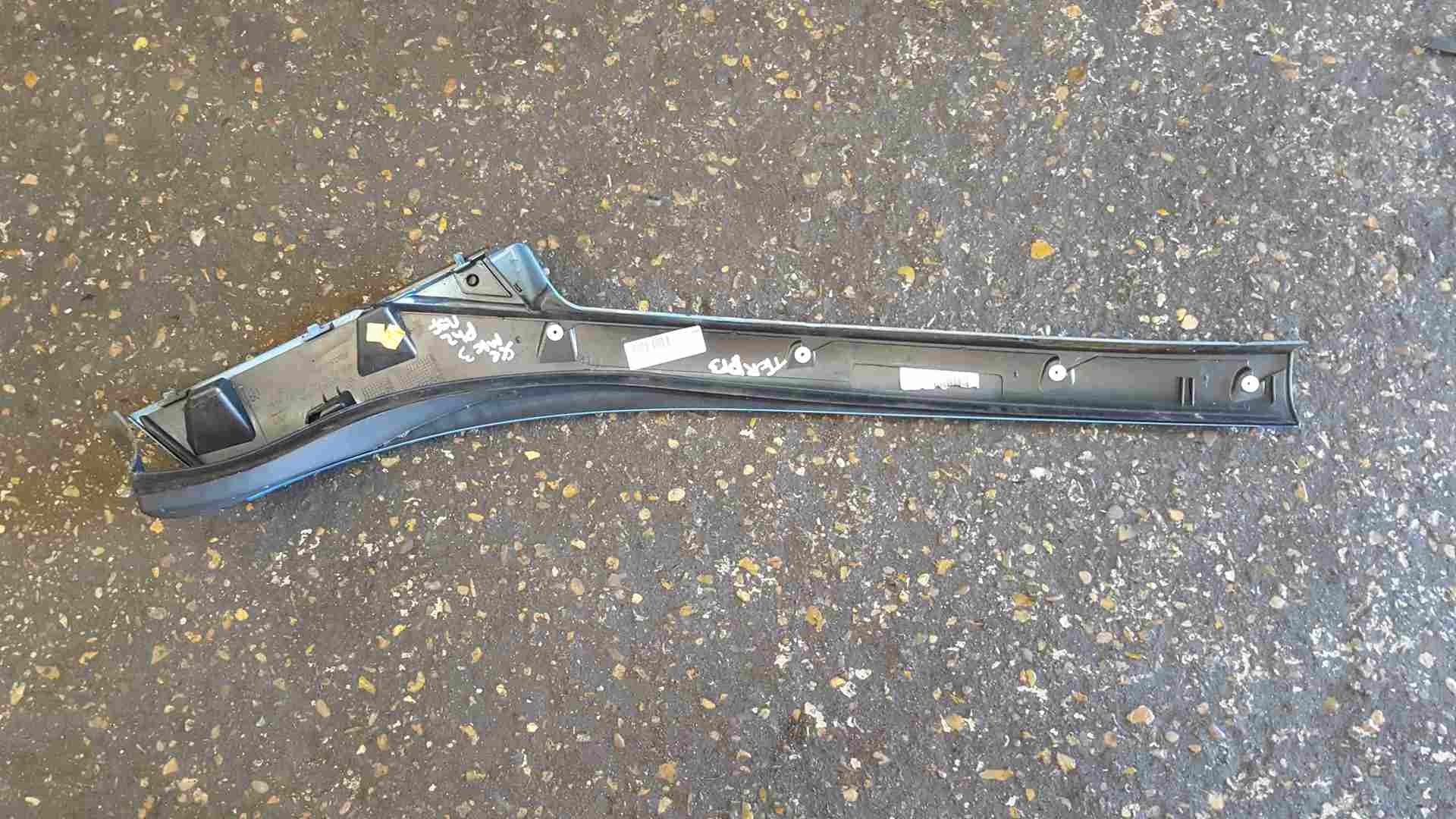 Thumb 2 Renault Scenic MK3 2013-2016 Passenger NSF Front Exterior Blue A Pillar TERPB