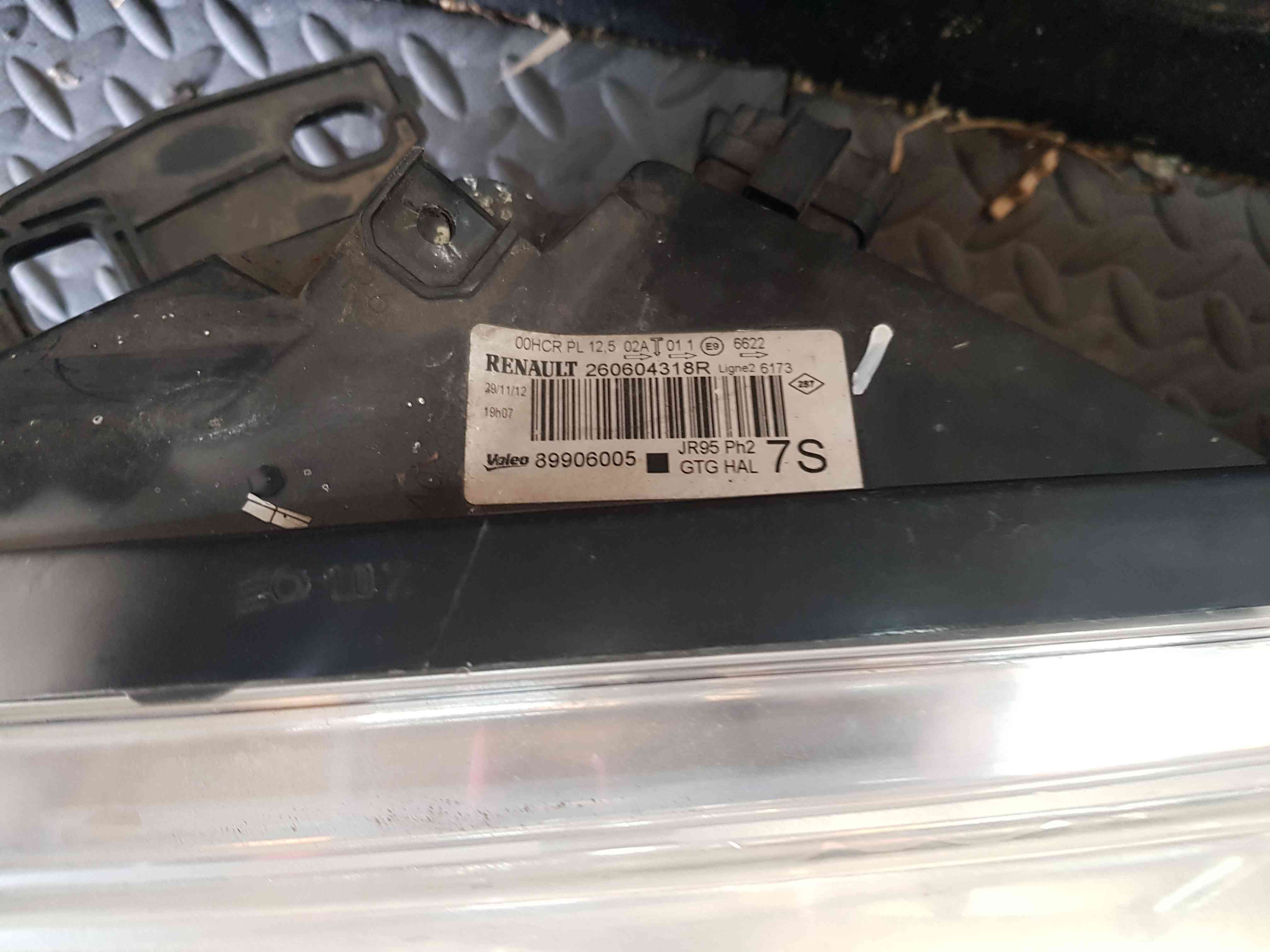 Thumb 7 Renault Scenic MK3 2013-2016 Passenger NSF Front Headlight 260604318R