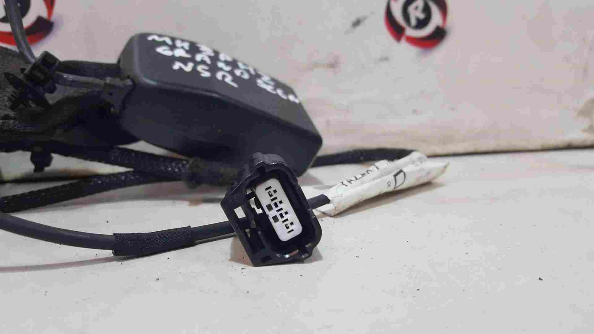 Thumb 3 Renault Scenic MK3 2013-2016 Passenger NSR Rear Seat Belt Buckle Clip Anchor