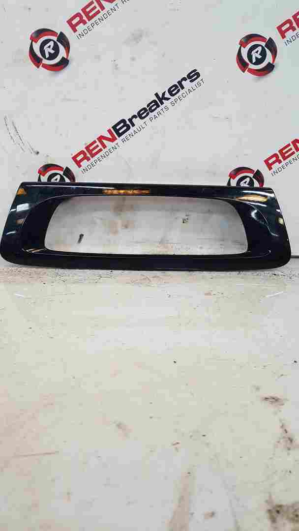 Thumb 2 Renault Scenic MK3 2013-2016 Stereo Player Surround Trim Black Gloss 281260001R