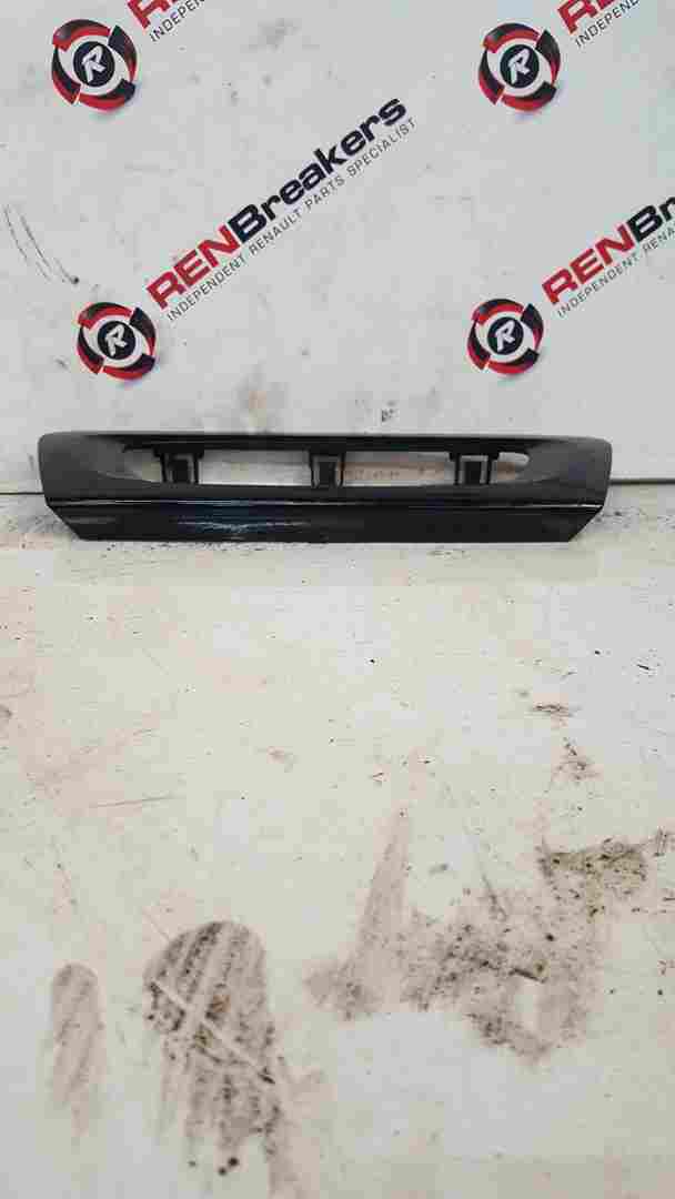 Thumb 5 Renault Scenic MK3 2013-2016 Stereo Player Surround Trim Black Gloss 281260001R