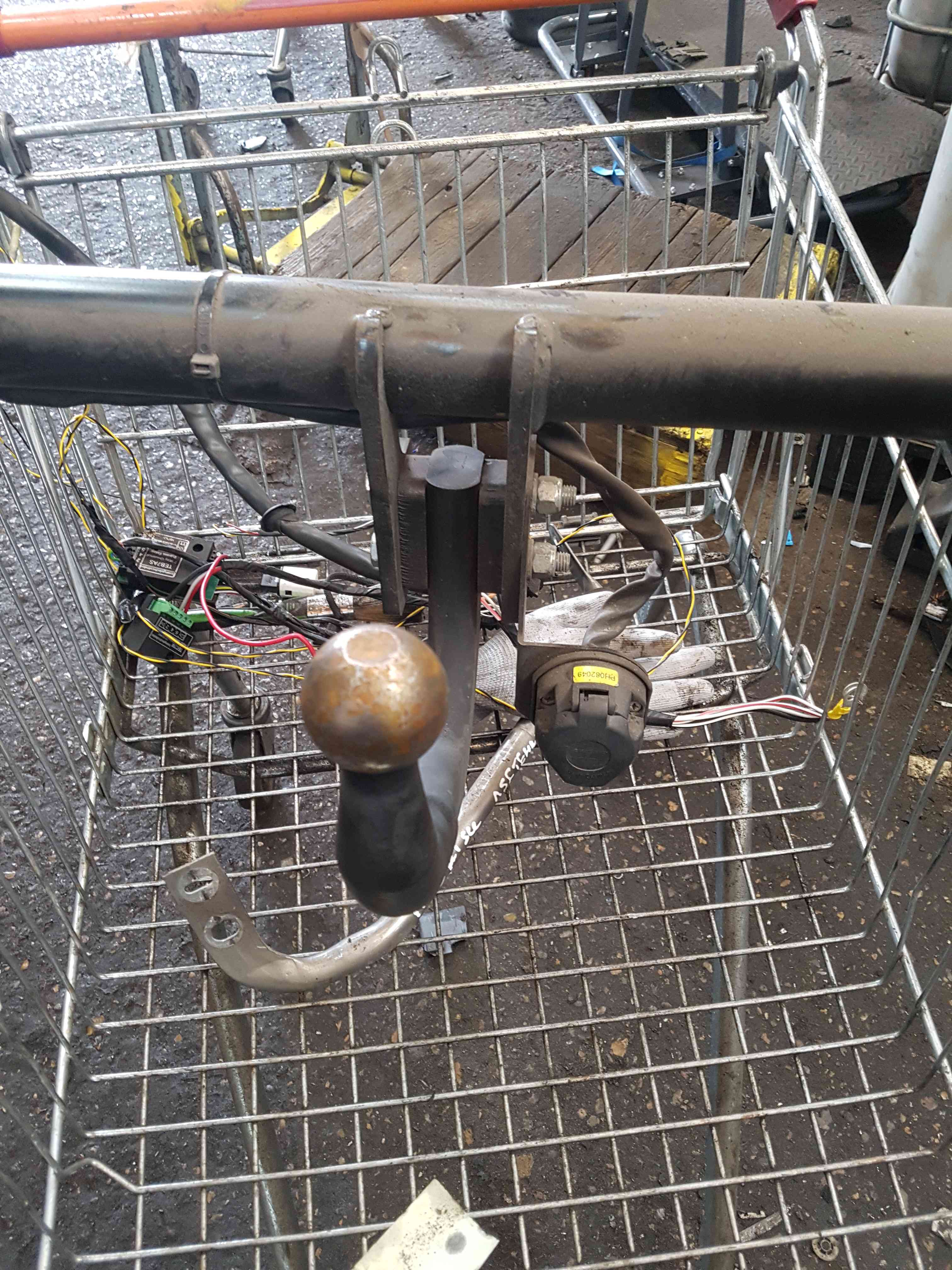 Thumb 3 Renault Scenic MK3 2013-2016 TOW Bar Complete