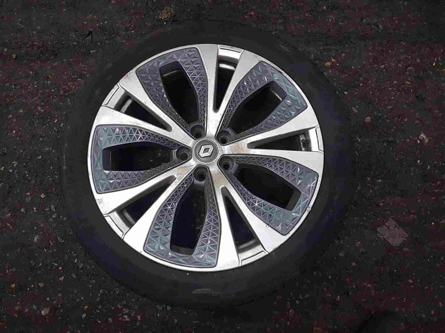 Thumb 3 Renault Scenic MK4 2016-2022 Alloy Wheel + Tyre 195 55 20 20 Inch 6Mm 403006686R