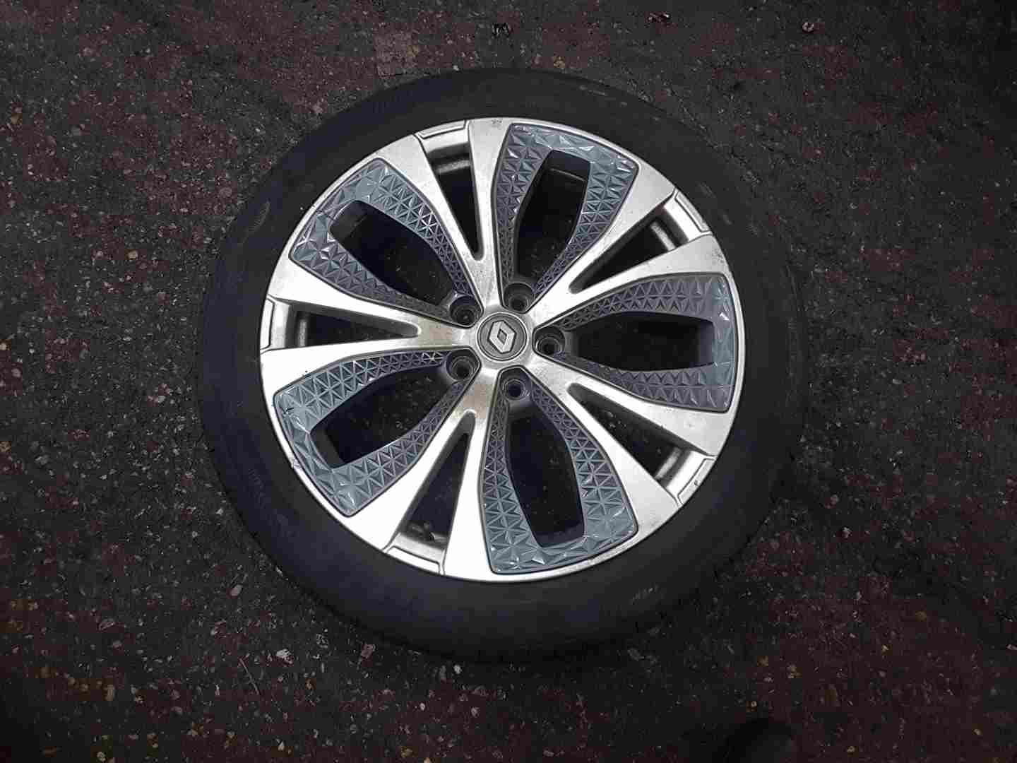 Thumb 10 Renault Scenic MK4 2016-2022 Alloy Wheel + Tyre 195 55 20 20 Inch 6Mm 403006686R