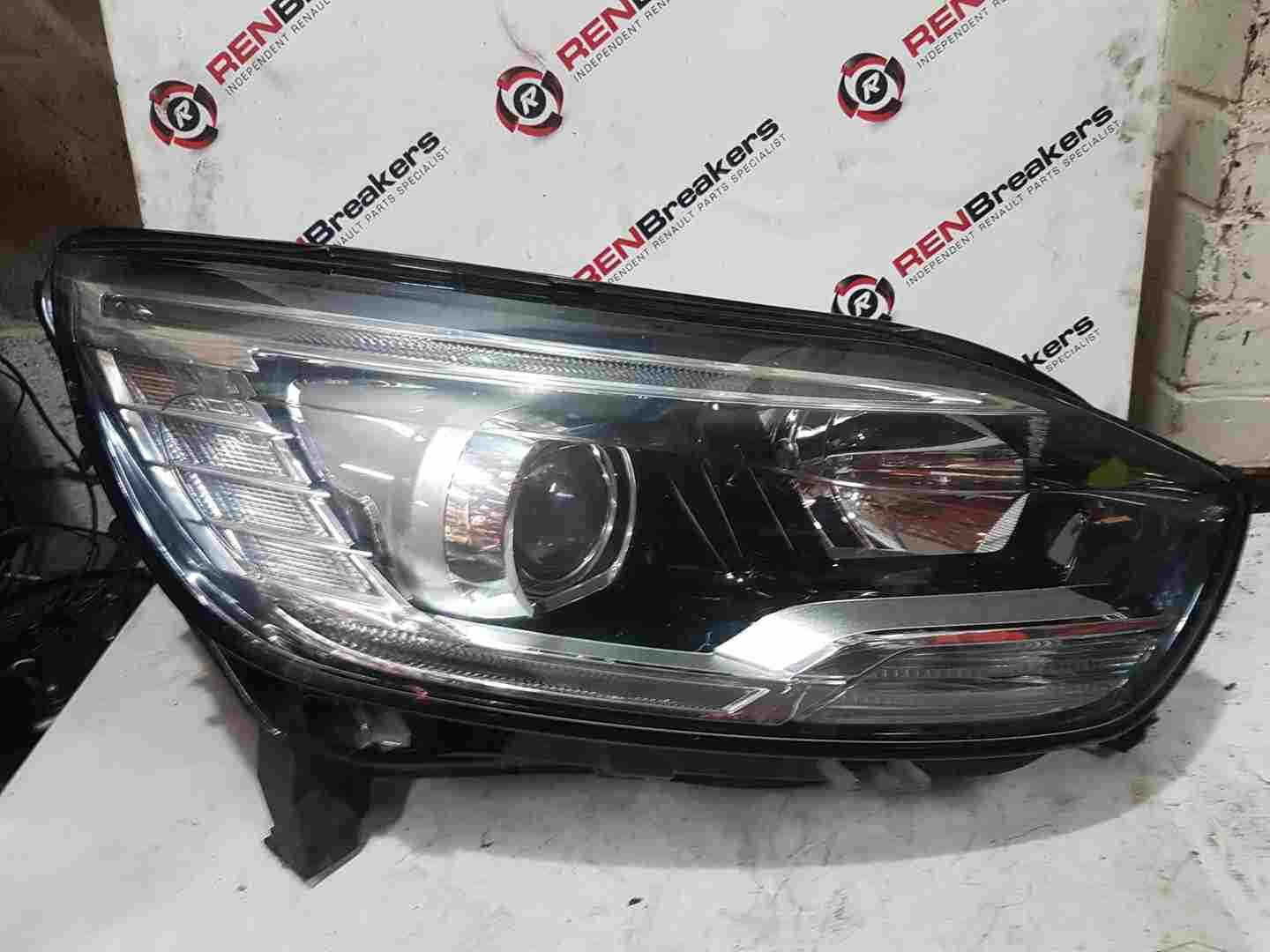 Thumb 11 Renault Scenic MK4 2016-2022 Drivers OSF Front Headlight 260106740R