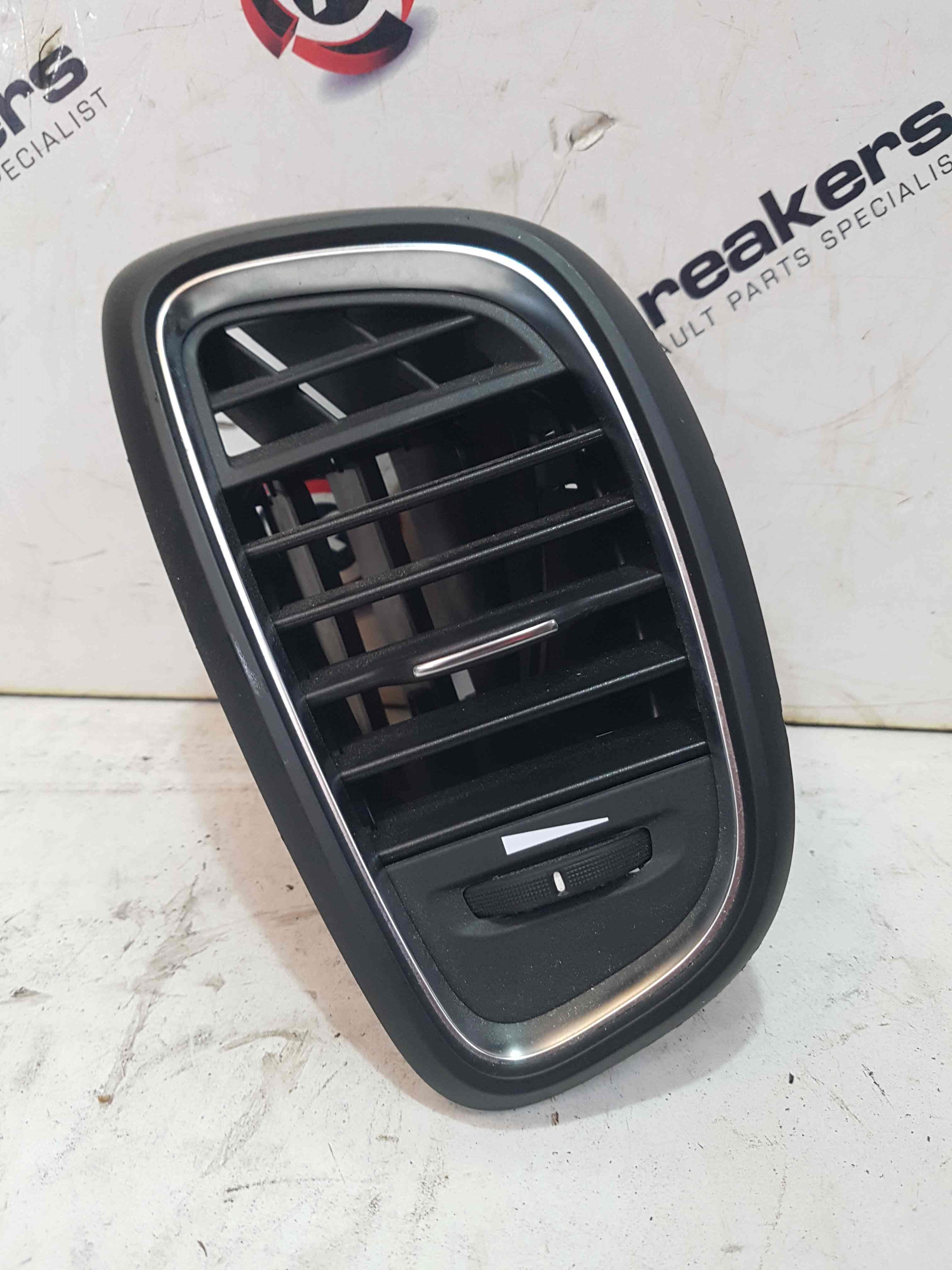 Renault Scenic MK4 2016-2022 Drivers OSF Heater Vent 687605833r