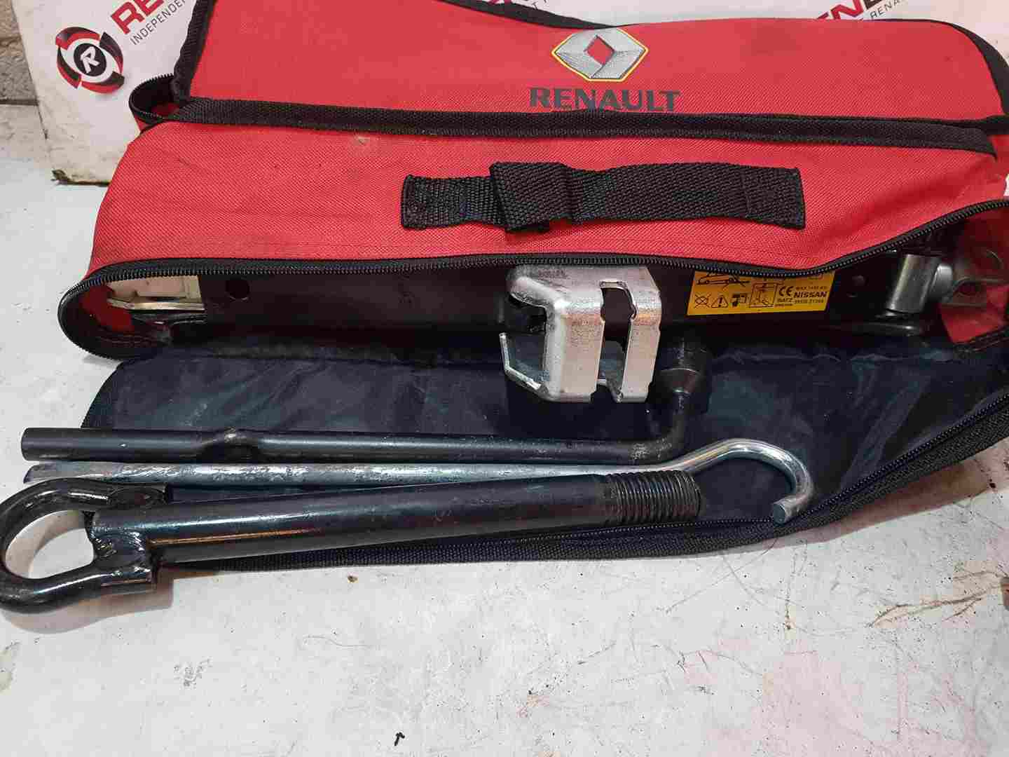 Thumb 2 Renault Scenic MK4 2016-2022 Jack Set Kit with Breakdown Kit