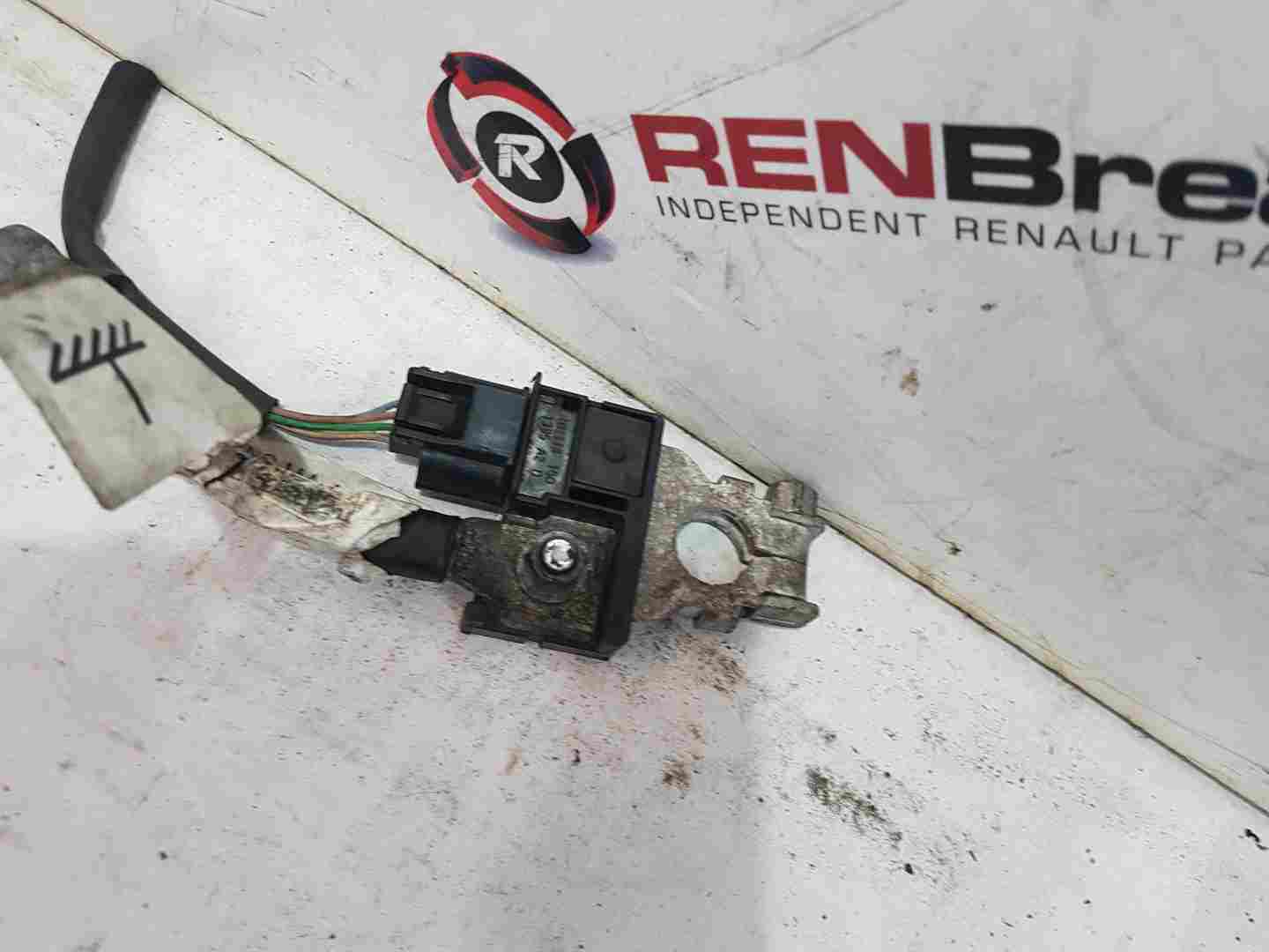 Thumb 5 Renault Scenic MK4 2016-2022 Negative Battery Terminal Clamp 2408043252R