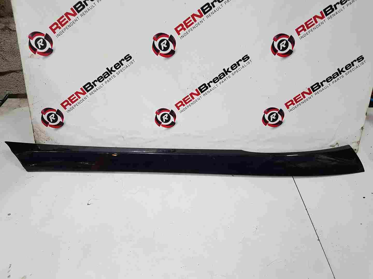 Thumb 3 Renault Scenic MK4 2016-2022 OSF Driver Windshield Exterior Trim 638746444r