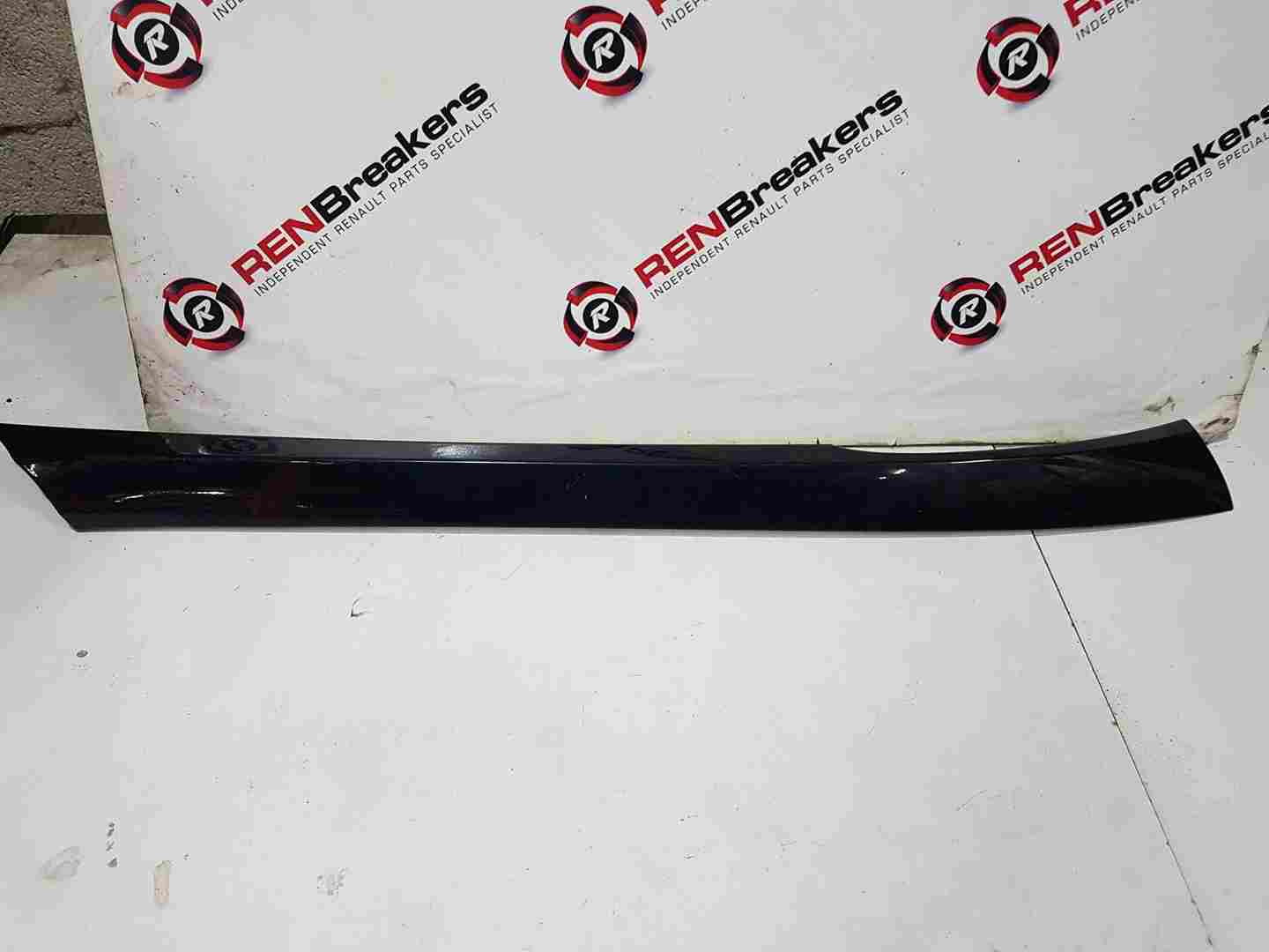 Renault Scenic MK4 2016-2022 OSF Driver Windshield Exterior Trim 638746444r