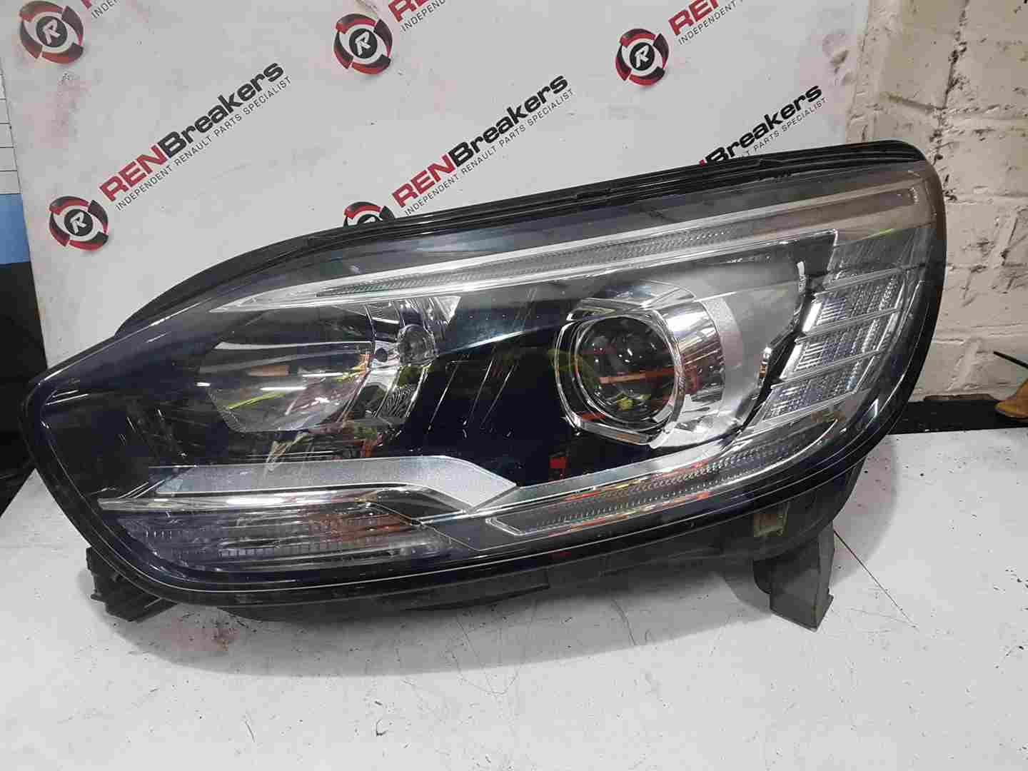 Thumb 3 Renault Scenic MK4 2016-2022 Passenger NSF Front Headlight 260606234R
