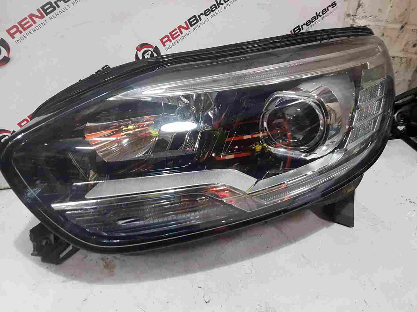 Thumb 4 Renault Scenic MK4 2016-2022 Passenger NSF Front Headlight 260606234R
