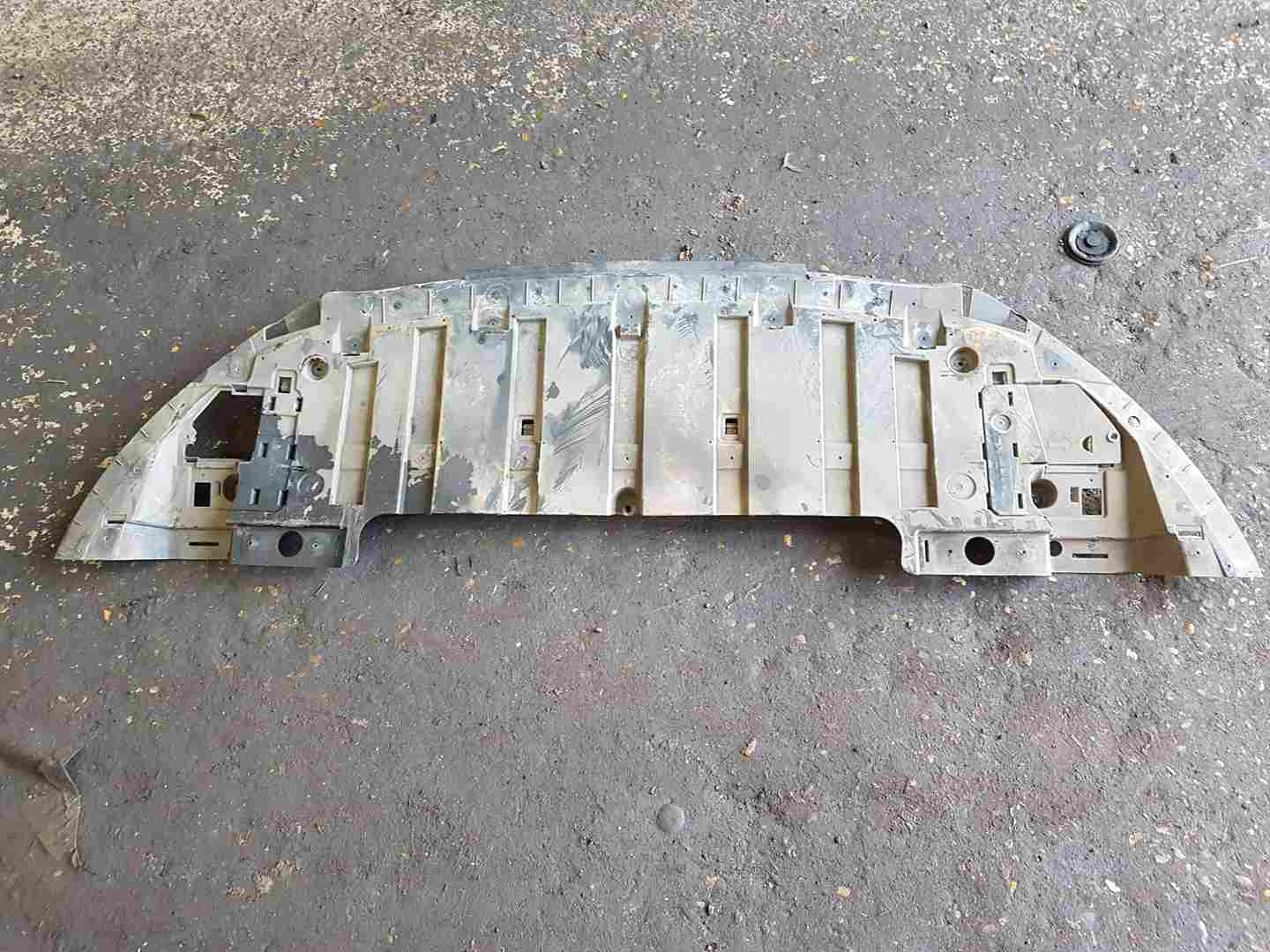 Thumb 2 Renault Scenic MK4 2016-2022 Under Bumper Tray Plastic 622353354R