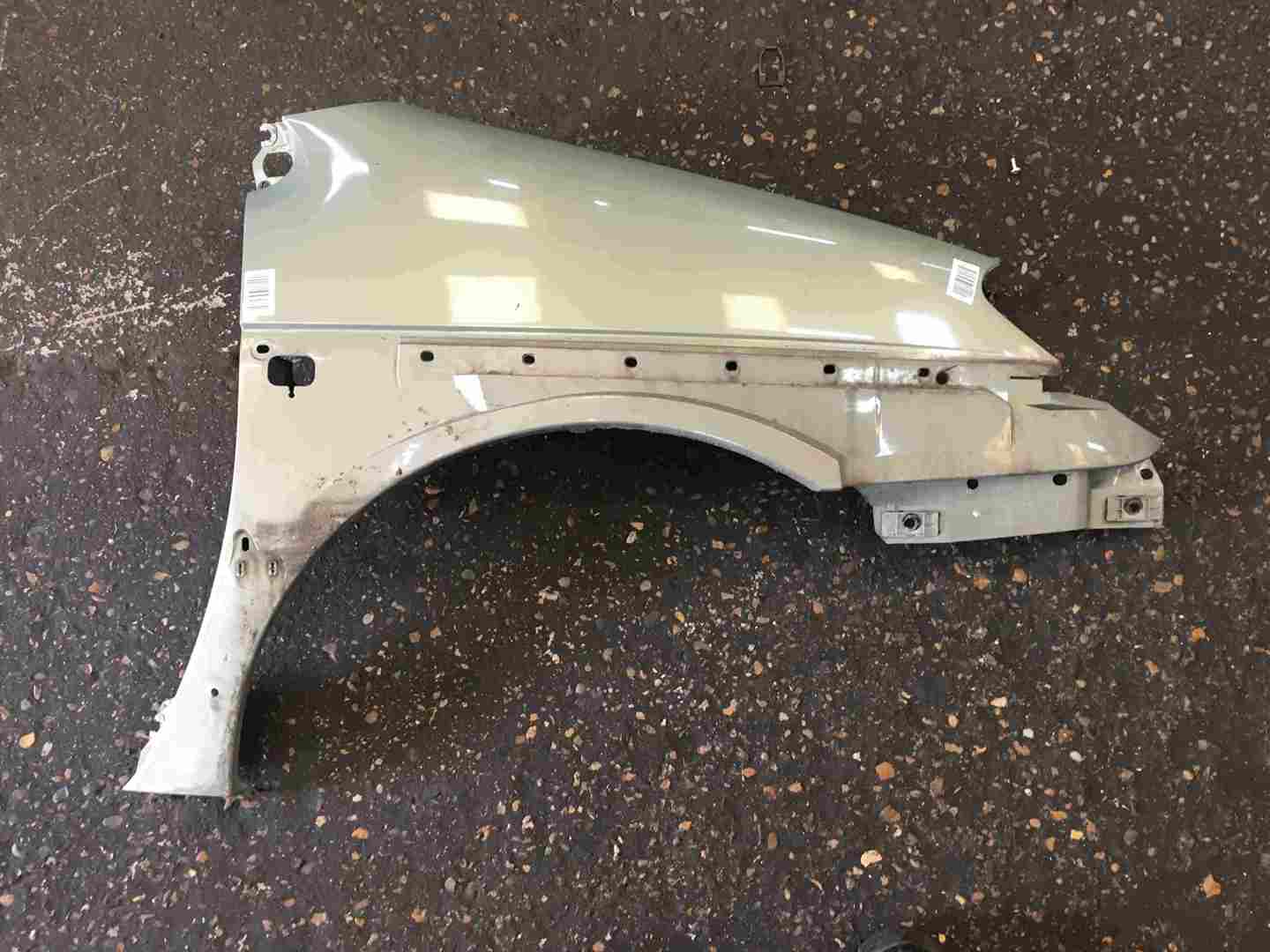 Renault Scenic RX4 1999-2003 Drivers OS Wing Green NV191