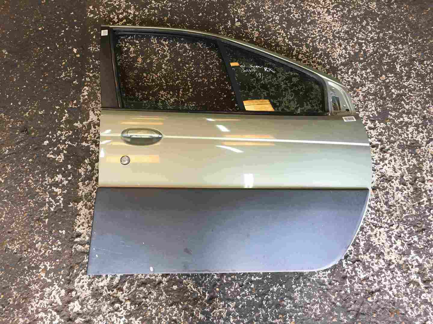 Renault Scenic RX4 1999-2003 Drivers OSF Front Door Green NV191