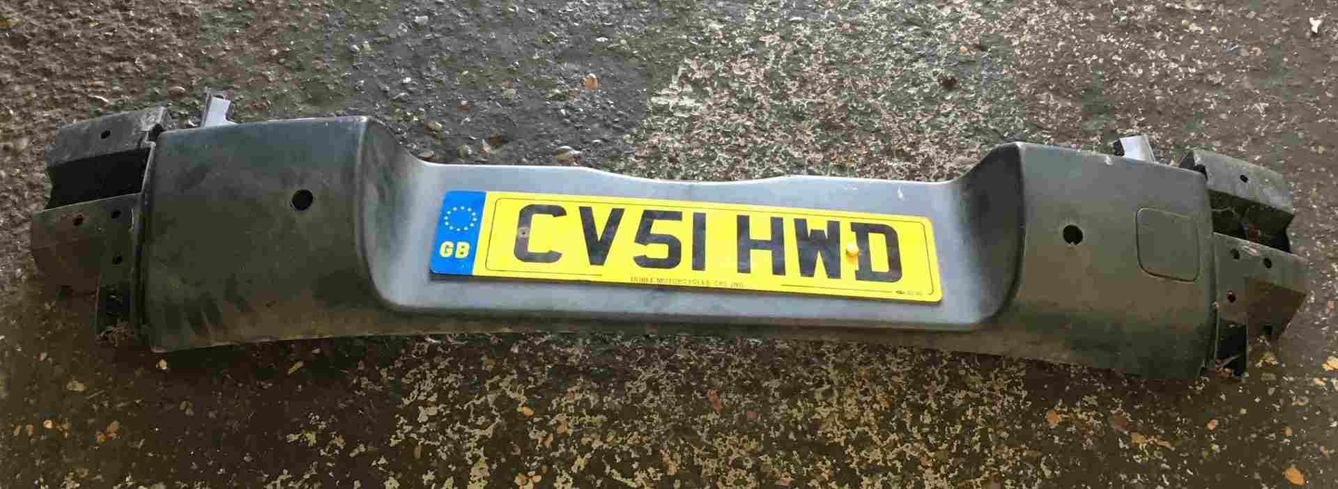 Renault Scenic RX4 1999-2003 Rear Bumper Centre Section Plate Holder Black Plain