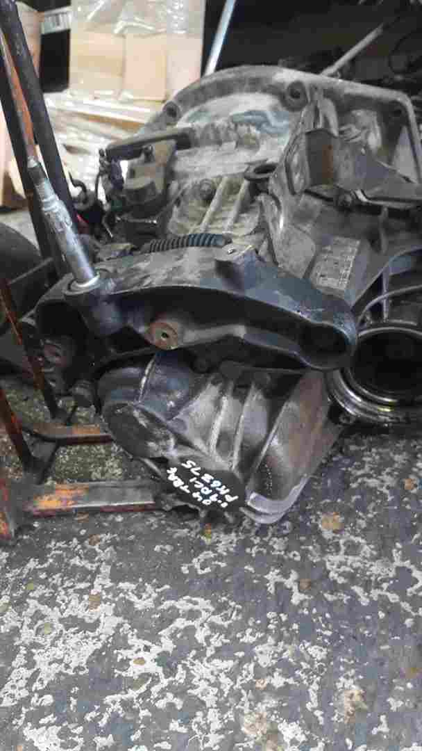 Thumb 3 Renault Trafic 2001-2006 1.9 DCI 6 Speed Gearbox PK6 375 Spares Only