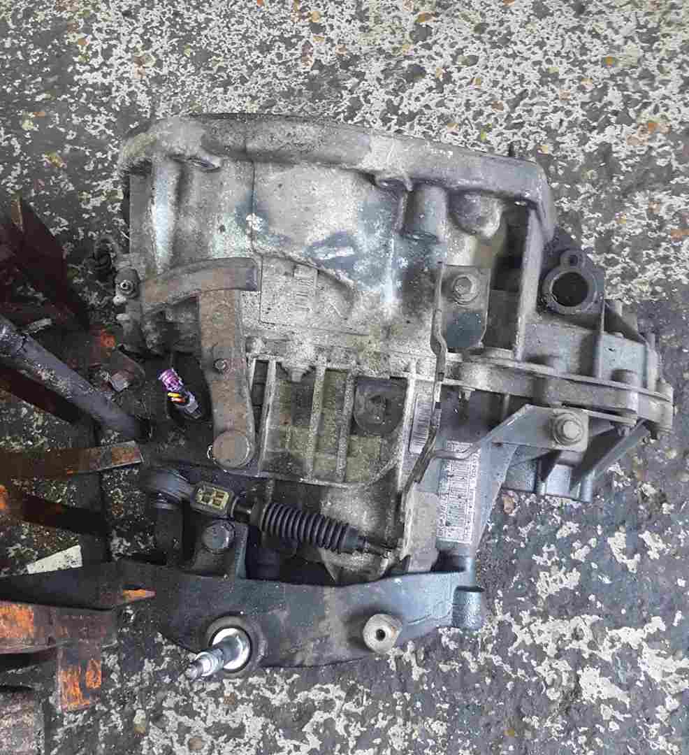 Renault Trafic 2001-2006 1.9 DCI 6 Speed Gearbox PK6 375 Spares Only