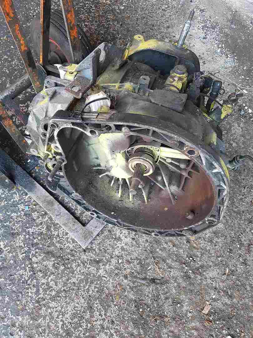 Renault Trafic 2001-2006 1.9 DCI 6 Speed Manual Gearbox PK6 025 Pk6025