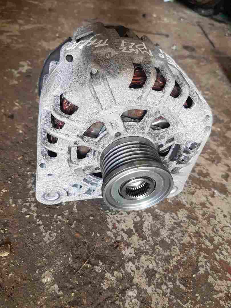 Thumb 4 Renault Trafic 2001-2006 1.9 DCI Alternator F9Q 760 RTX
