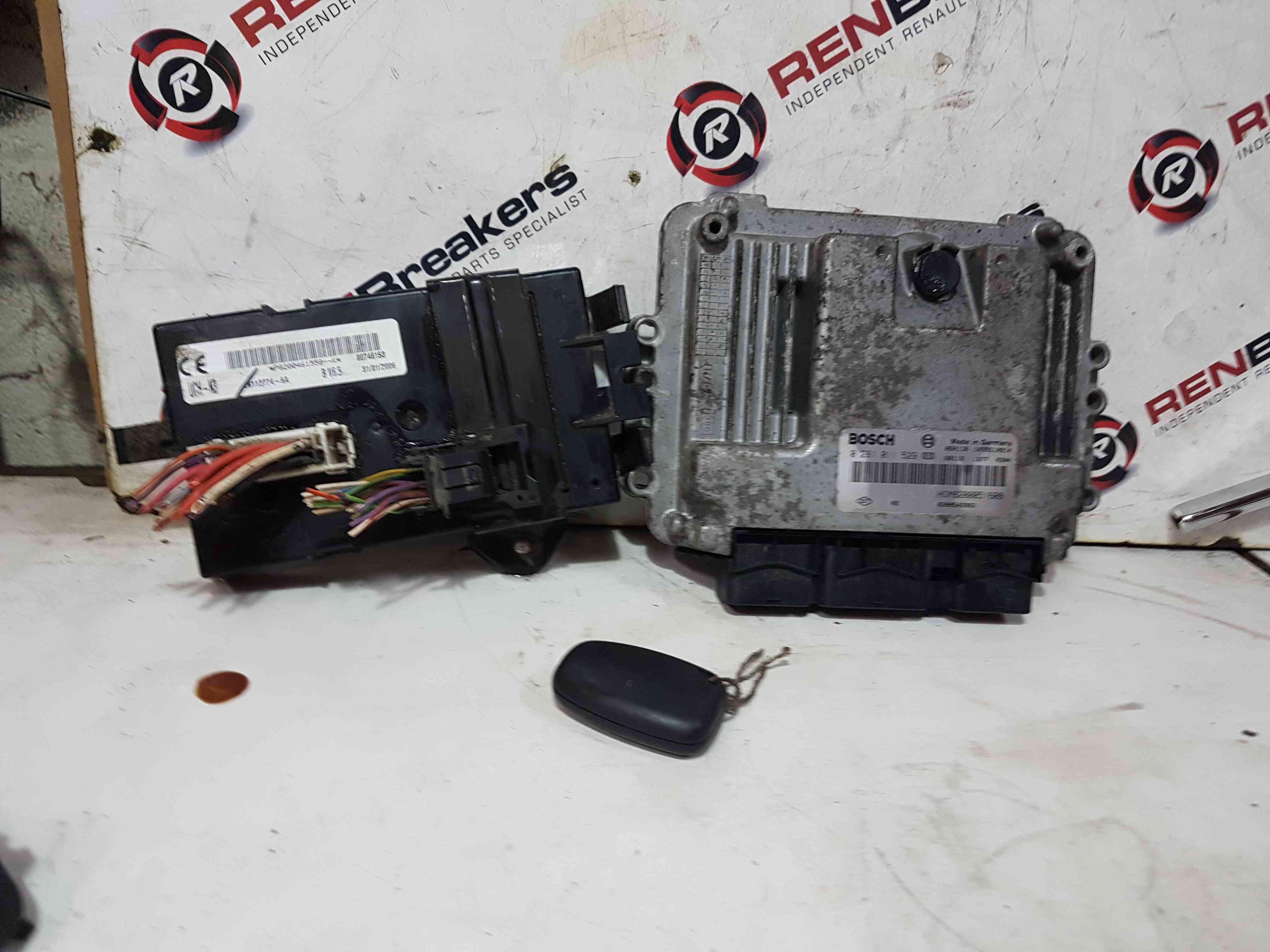Thumb 7 Renault Trafic 2001-2006 1.9 DCI Ecu SET Uch BCM Immobiliser + KEY Fob
