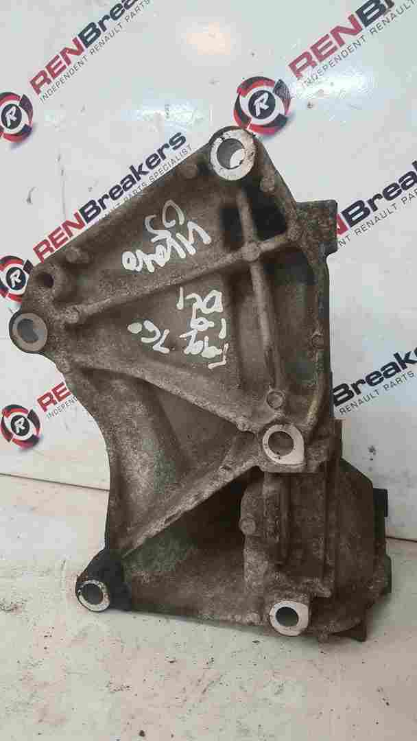 Thumb 5 Renault Trafic 2001-2006 1.9 DCI Engine Mount Bracket Alternator Pump