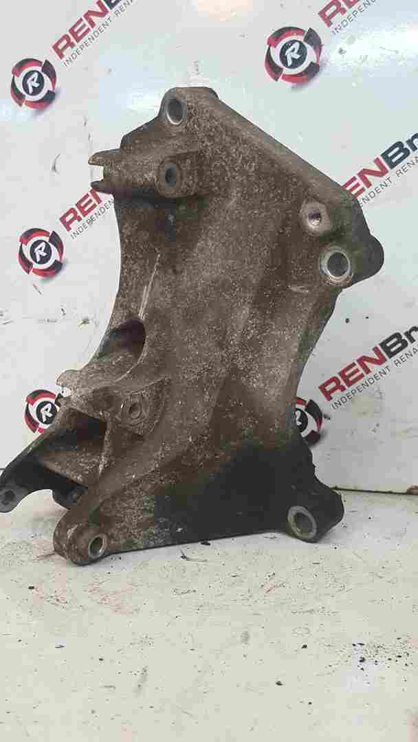 Thumb 7 Renault Trafic 2001-2006 1.9 DCI Engine Mount Bracket Alternator Pump