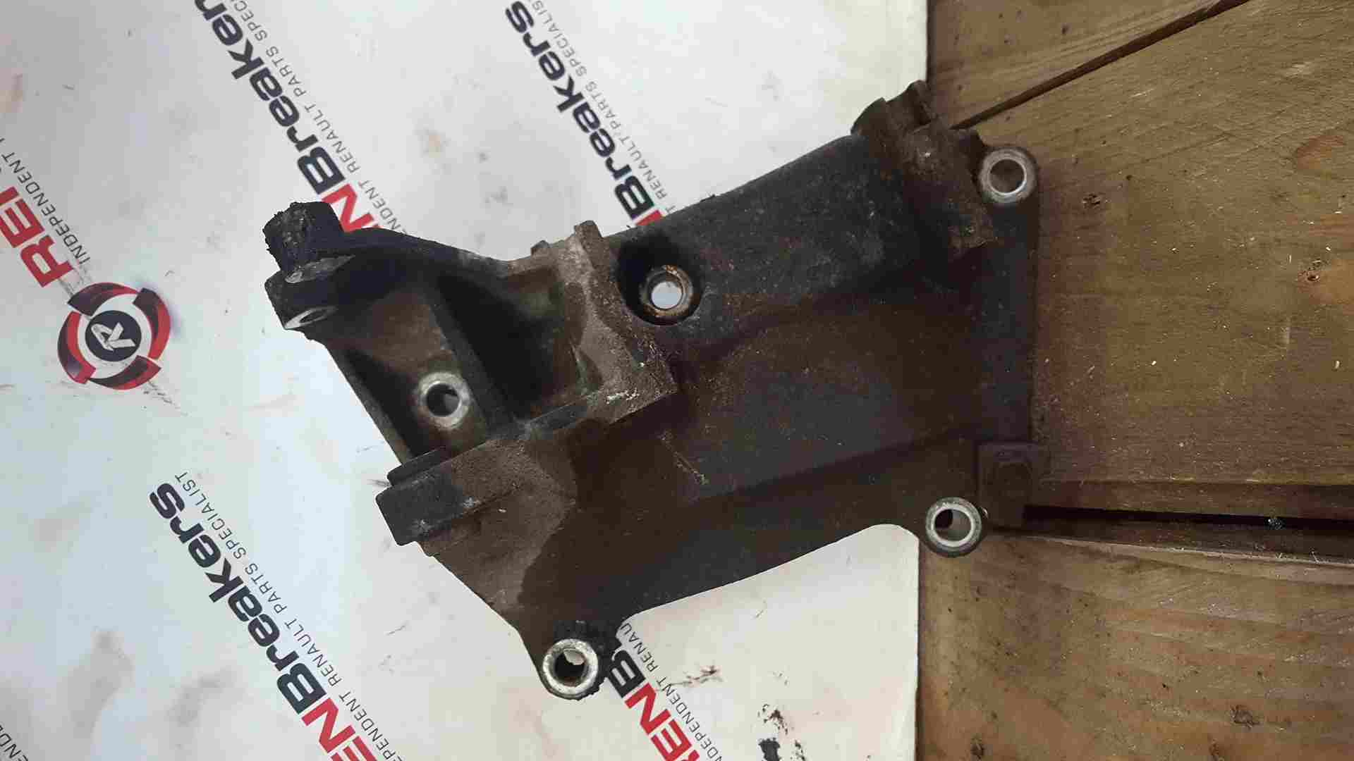 Renault Trafic 2001-2006 1.9 DCI Engine Mount Bracket Alternator Pump