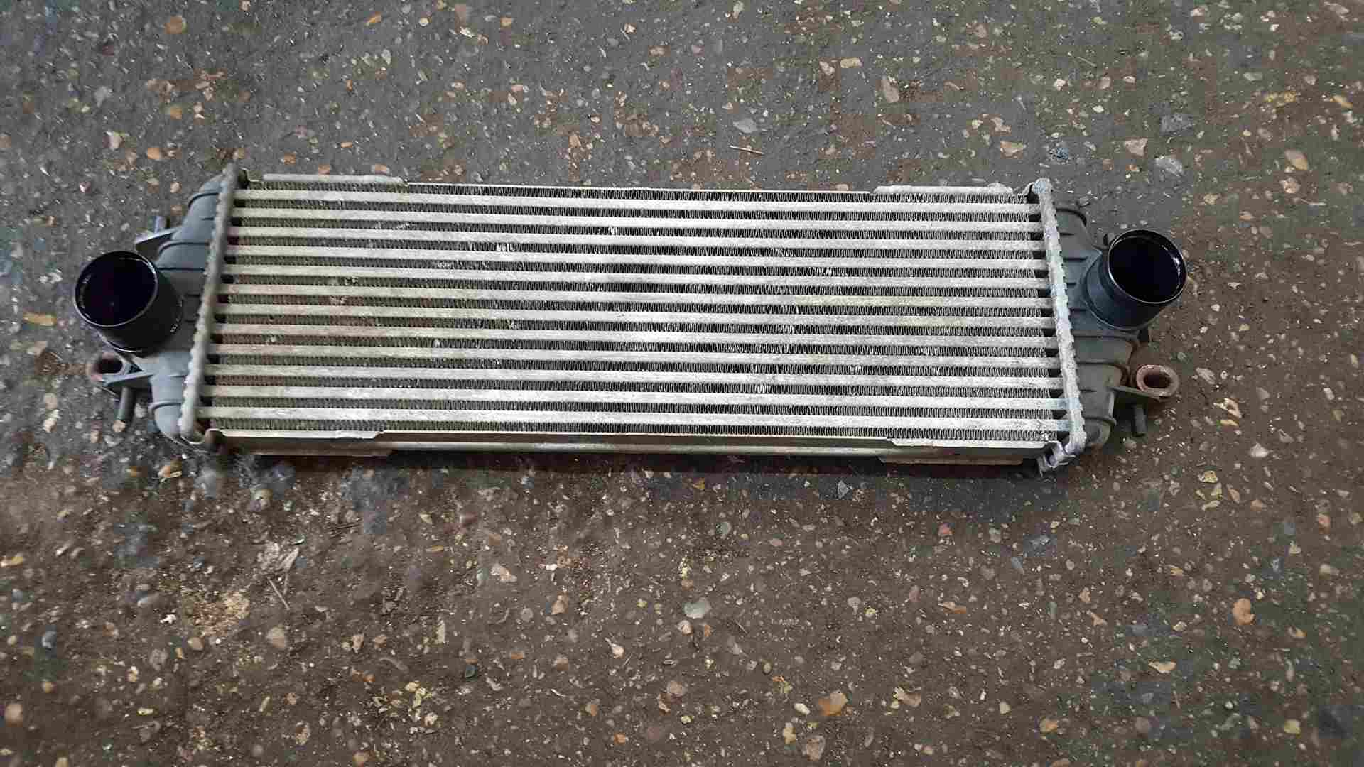 Thumb 3 Renault Trafic 2001-2006 1.9 DCI Intercooler Radiator