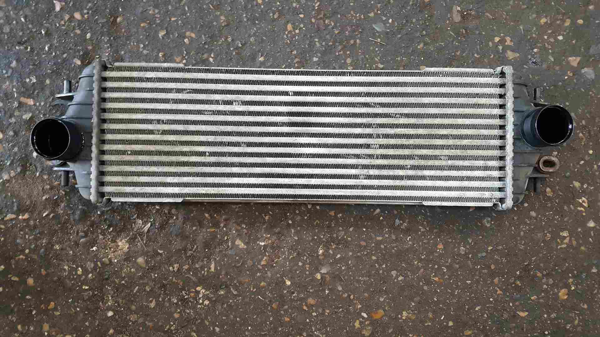 Thumb 6 Renault Trafic 2001-2006 1.9 DCI Intercooler Radiator