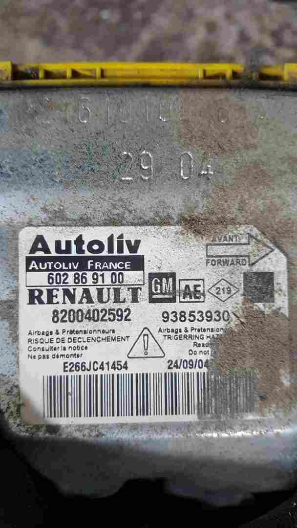 Thumb 2 Renault Trafic 2001-2006 Airbag ECU Module Computer 8200402592