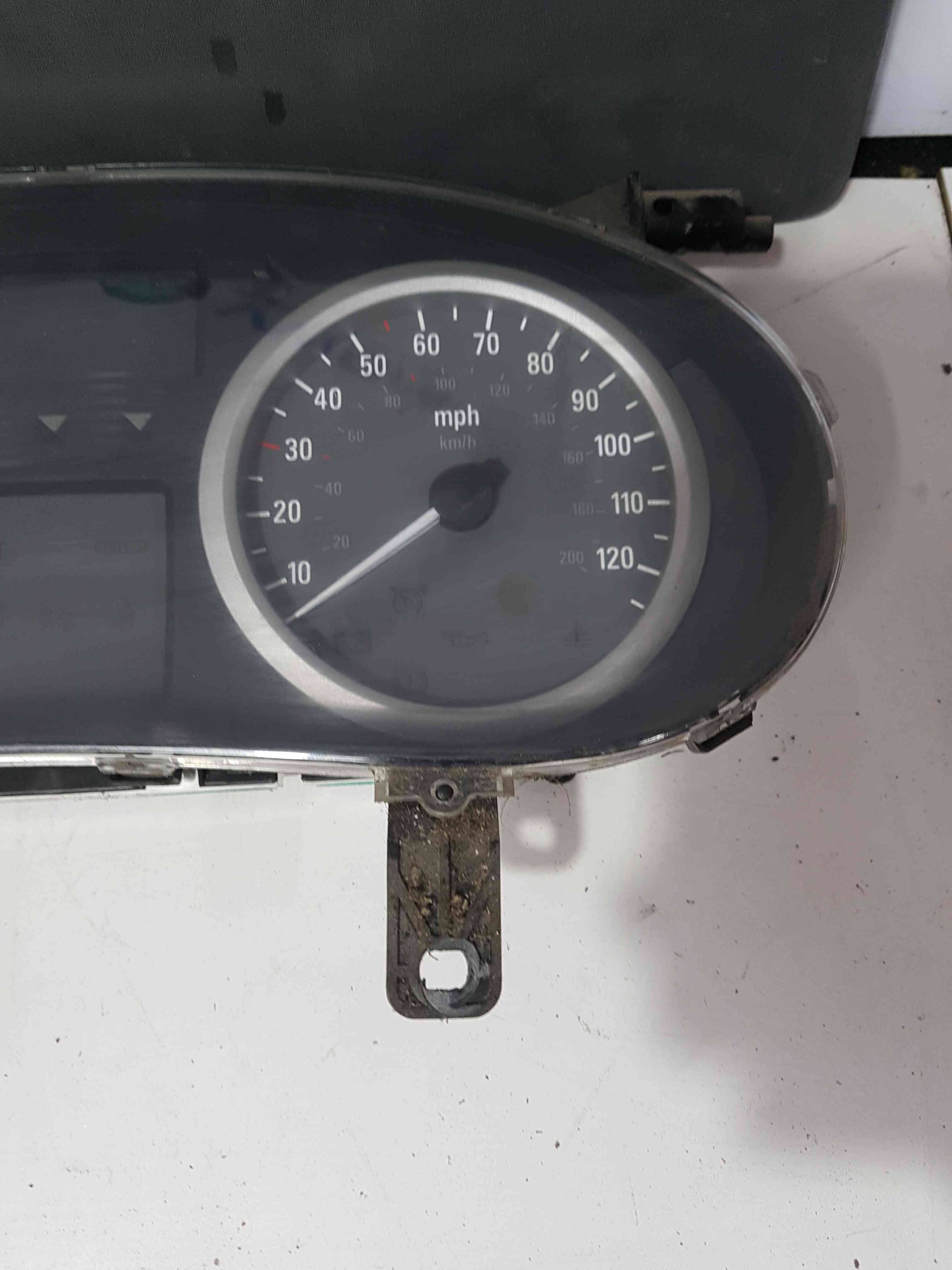 Thumb 3 Renault Trafic 2001-2006 Instrument Panel Dials Cluster Panel 8200961820