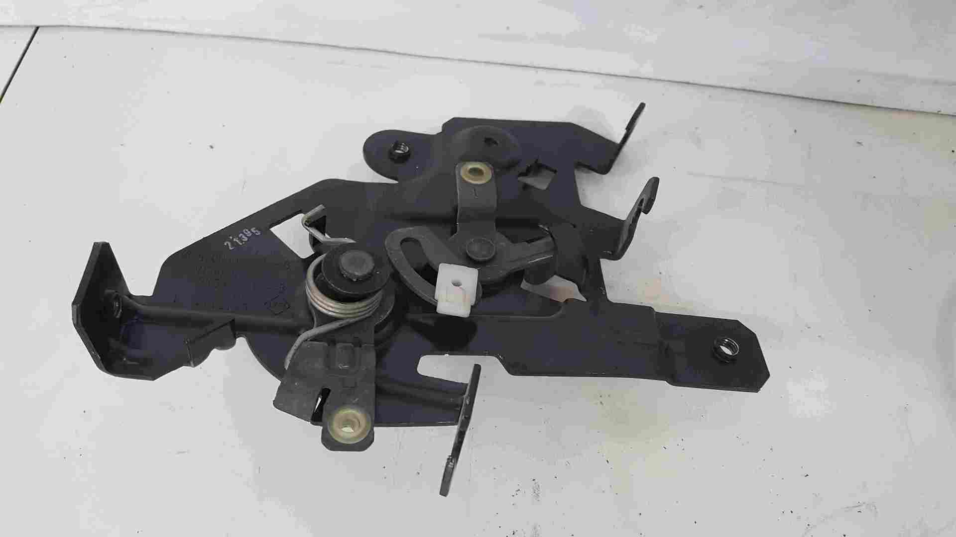 Renault Trafic 2001-2006 Passenger NS Sliding Door Catch Latch