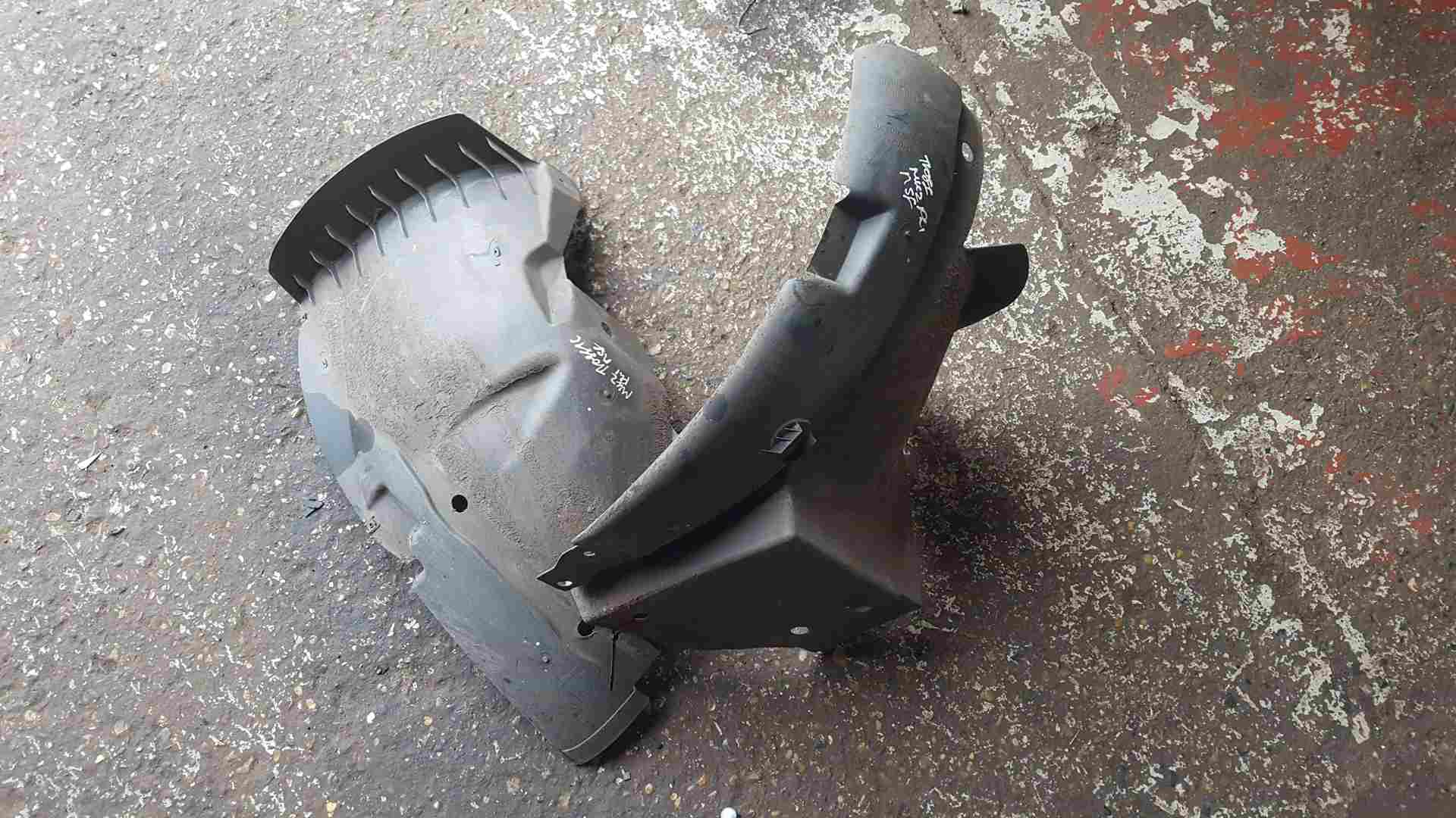 Thumb 3 Renault Trafic 2001-2006 Passenger NSF Front Arch Liner Both Parts