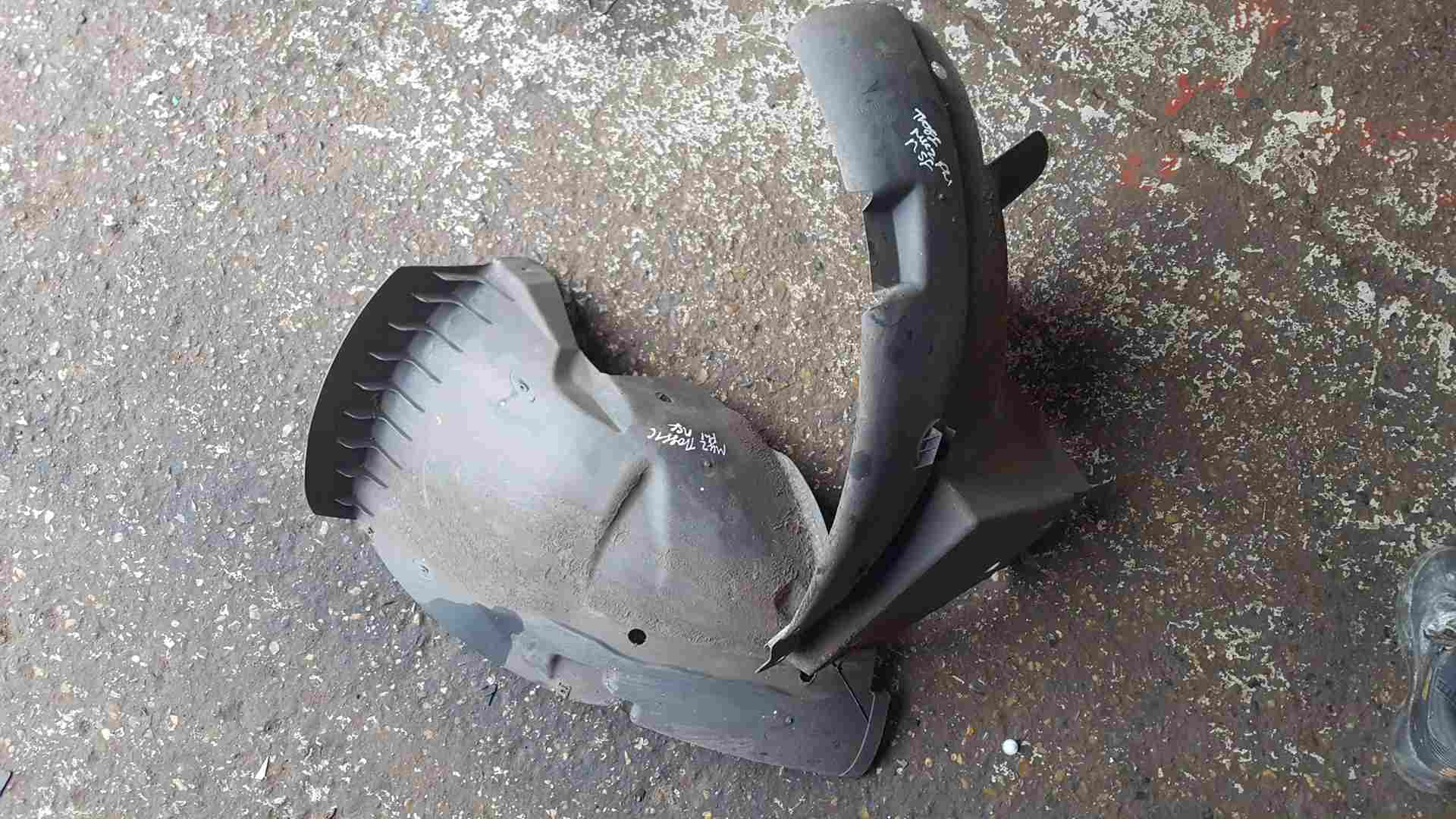 Thumb 4 Renault Trafic 2001-2006 Passenger NSF Front Arch Liner Both Parts