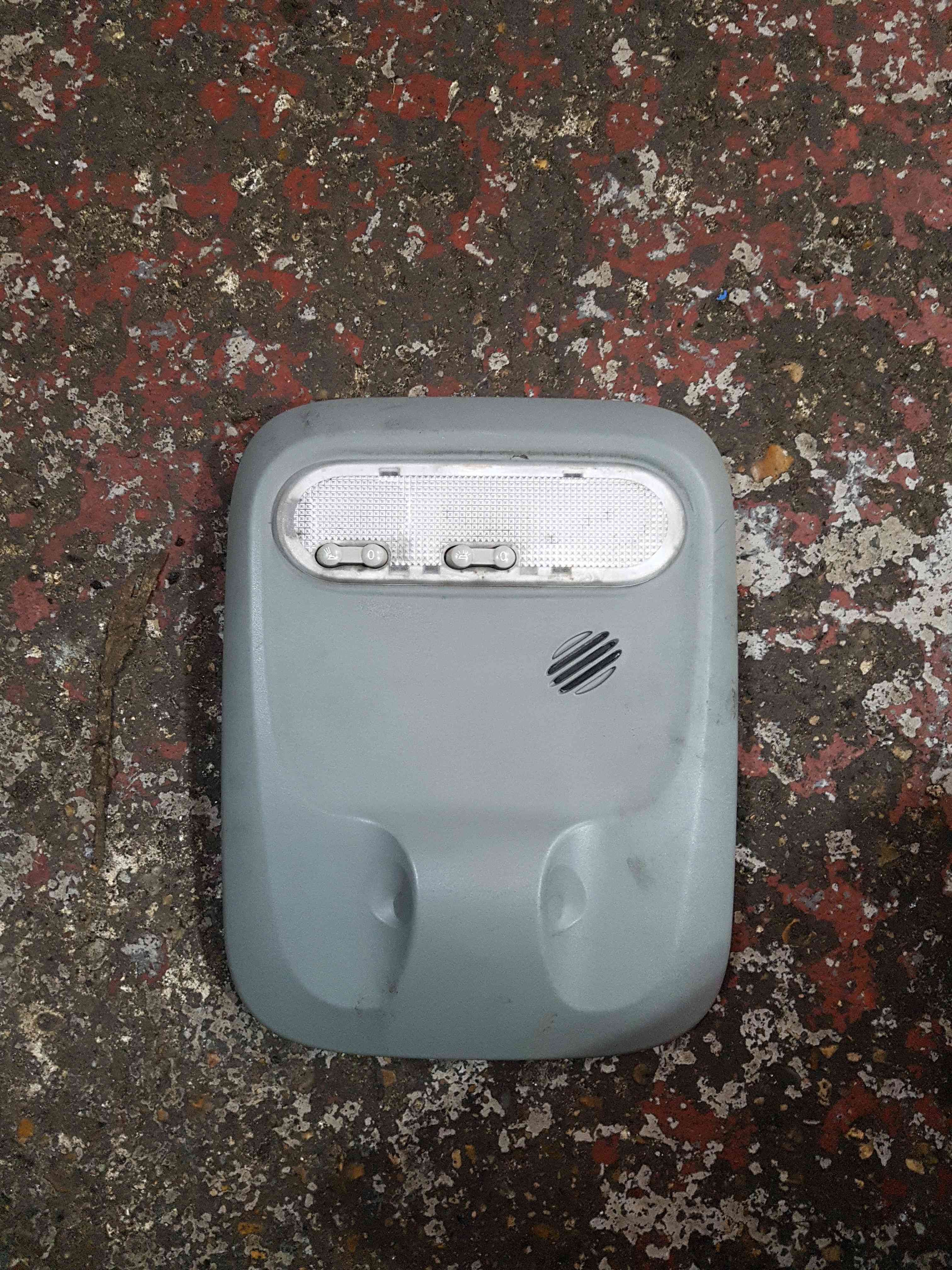 Thumb 2 Renault Trafic 2001-2006 Roof Interior Light Console 8200930869