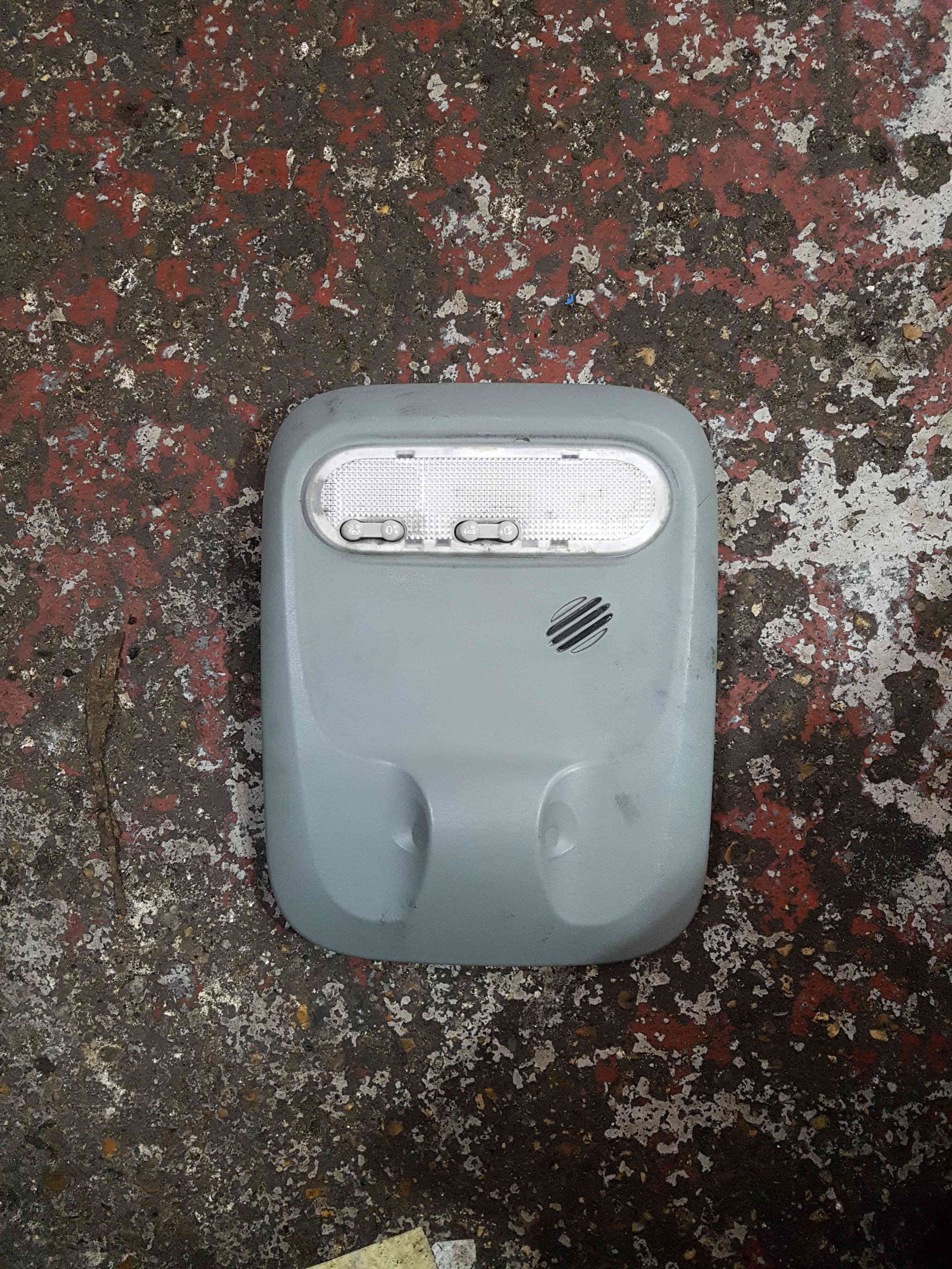 Thumb 4 Renault Trafic 2001-2006 Roof Interior Light Console 8200930869