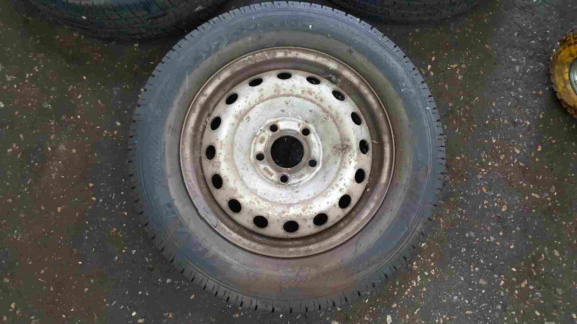 Thumb 4 Renault Trafic Vivaro 2001-2006 Steel Wheel RIM + Tyre 205 65 16 6Mm 3/5