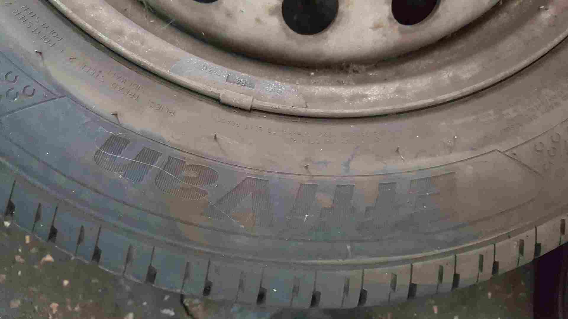 Thumb 6 Renault Trafic Vivaro 2001-2006 Steel Wheel RIM + Tyre 205 65 16 6Mm 3/5