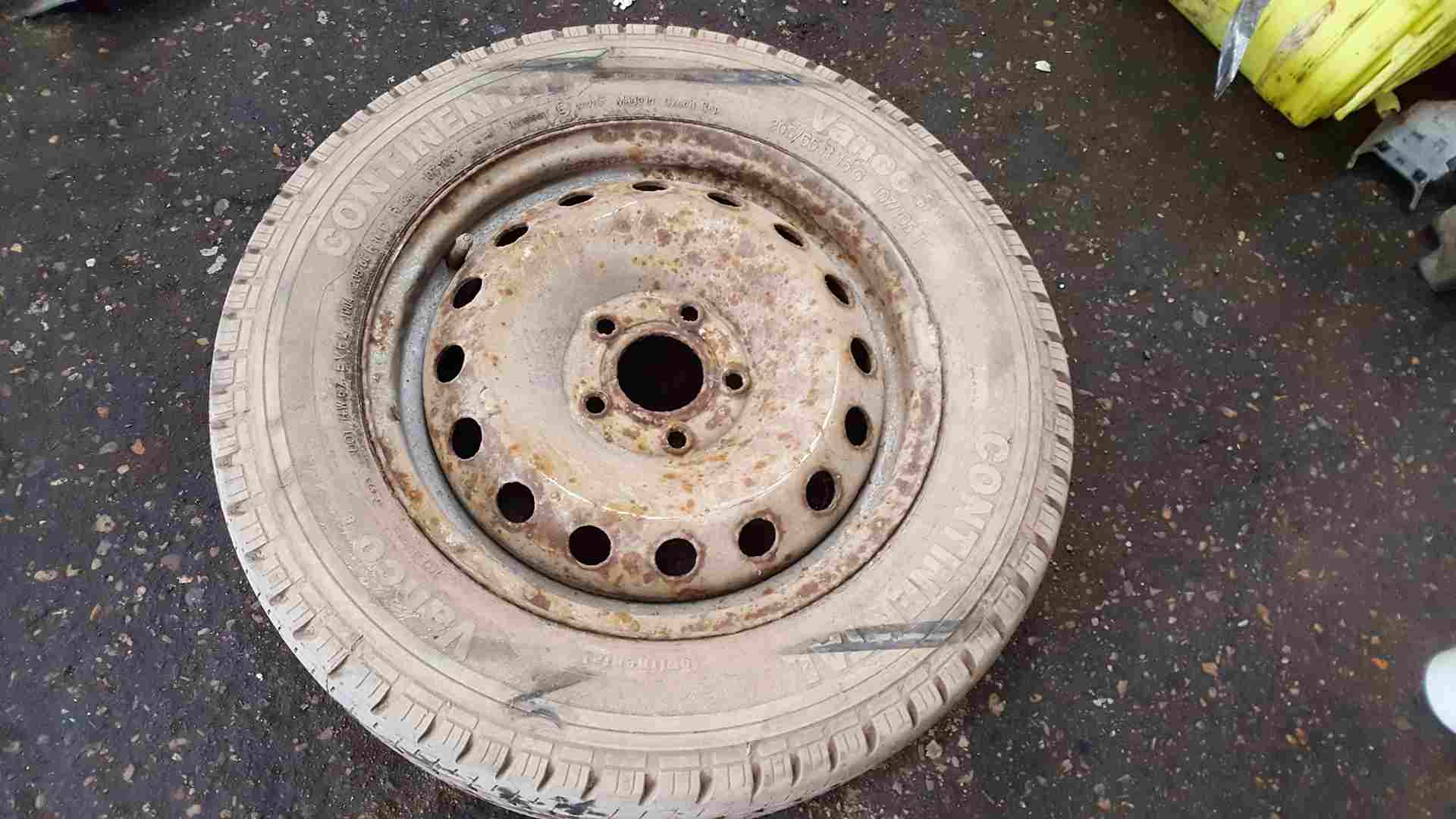 Thumb 7 Renault Trafic 2001-2006 Steel Wheel RIM + Tyre 205 65 16 8Mm 3/5 Continental