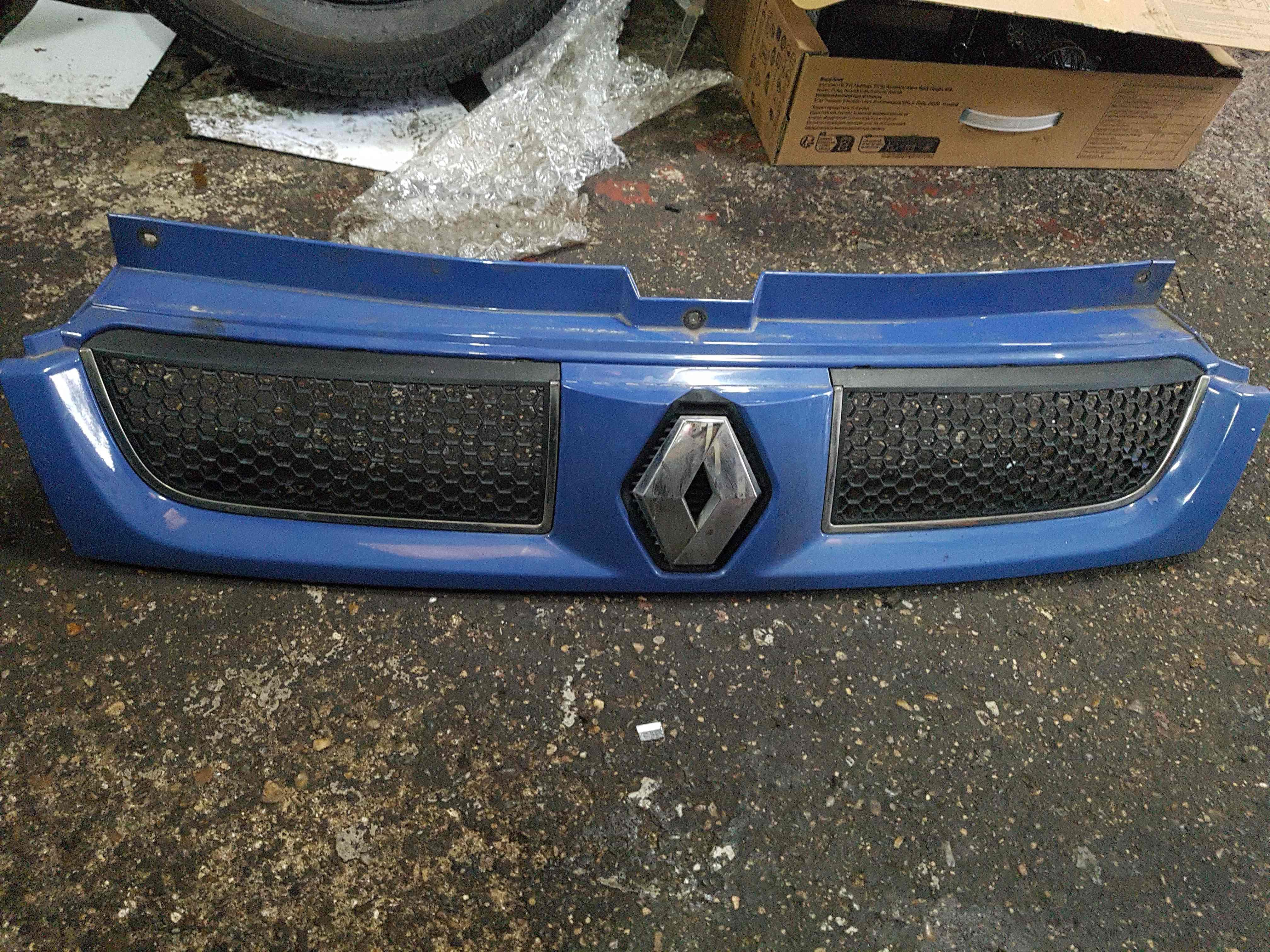 Thumb 2 Renault Trafic 2001-2006 TOP Grill  Blue Ov489 7700313438