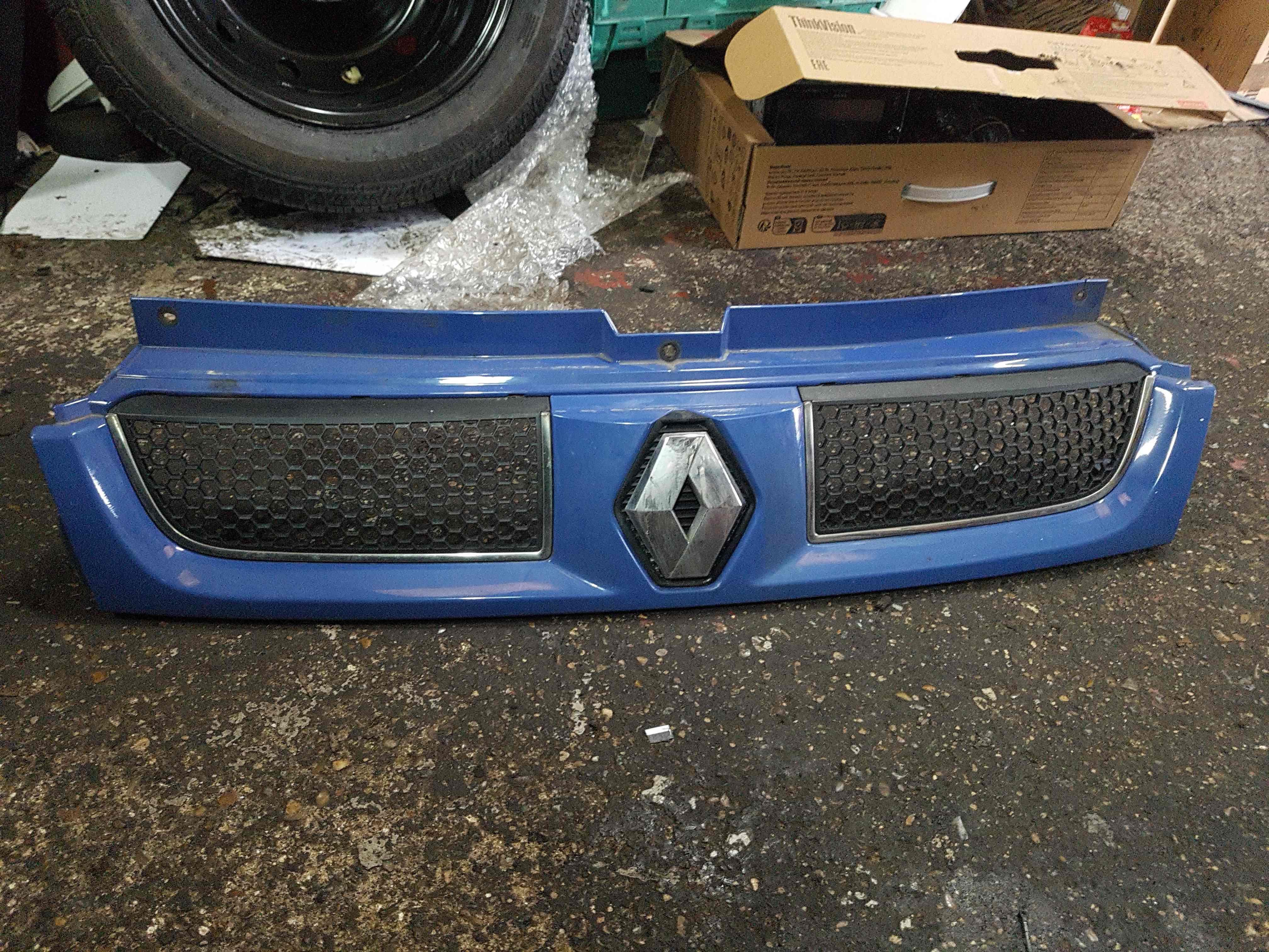 Thumb 3 Renault Trafic 2001-2006 TOP Grill  Blue Ov489 7700313438