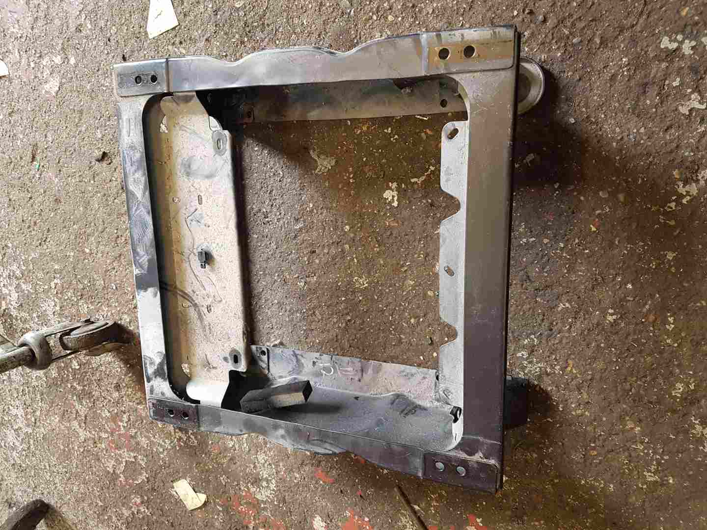 Thumb 5 Renault Trafic 2001-2014 Drivers OSF Front Seat Base