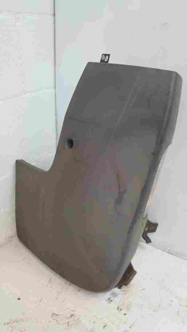 Thumb 2 Renault Trafic 2001-2014 Drivers OSR Rear Bumper Moulding + FOG Light 8200201458