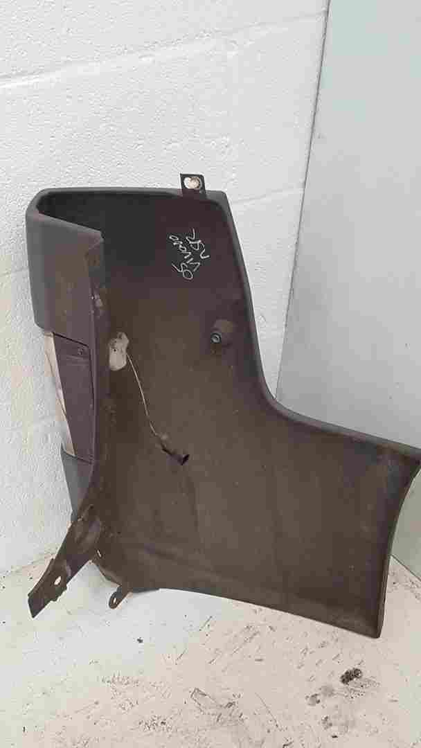 Thumb 6 Renault Trafic 2001-2014 Drivers OSR Rear Bumper Moulding + FOG Light 8200201458