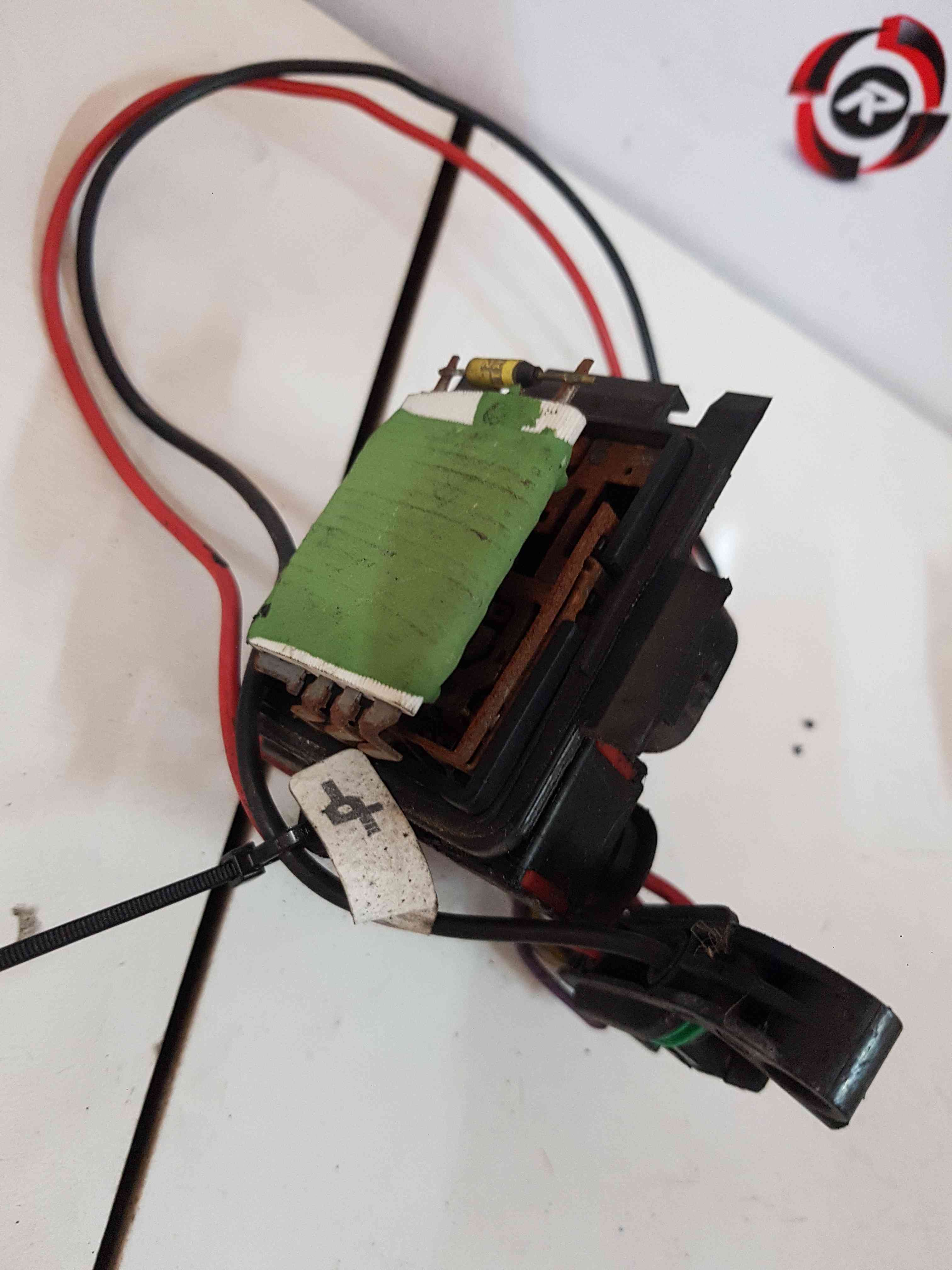 Thumb 2 Renault Trafic 2001-2016 Heater Motor Resistor Speed