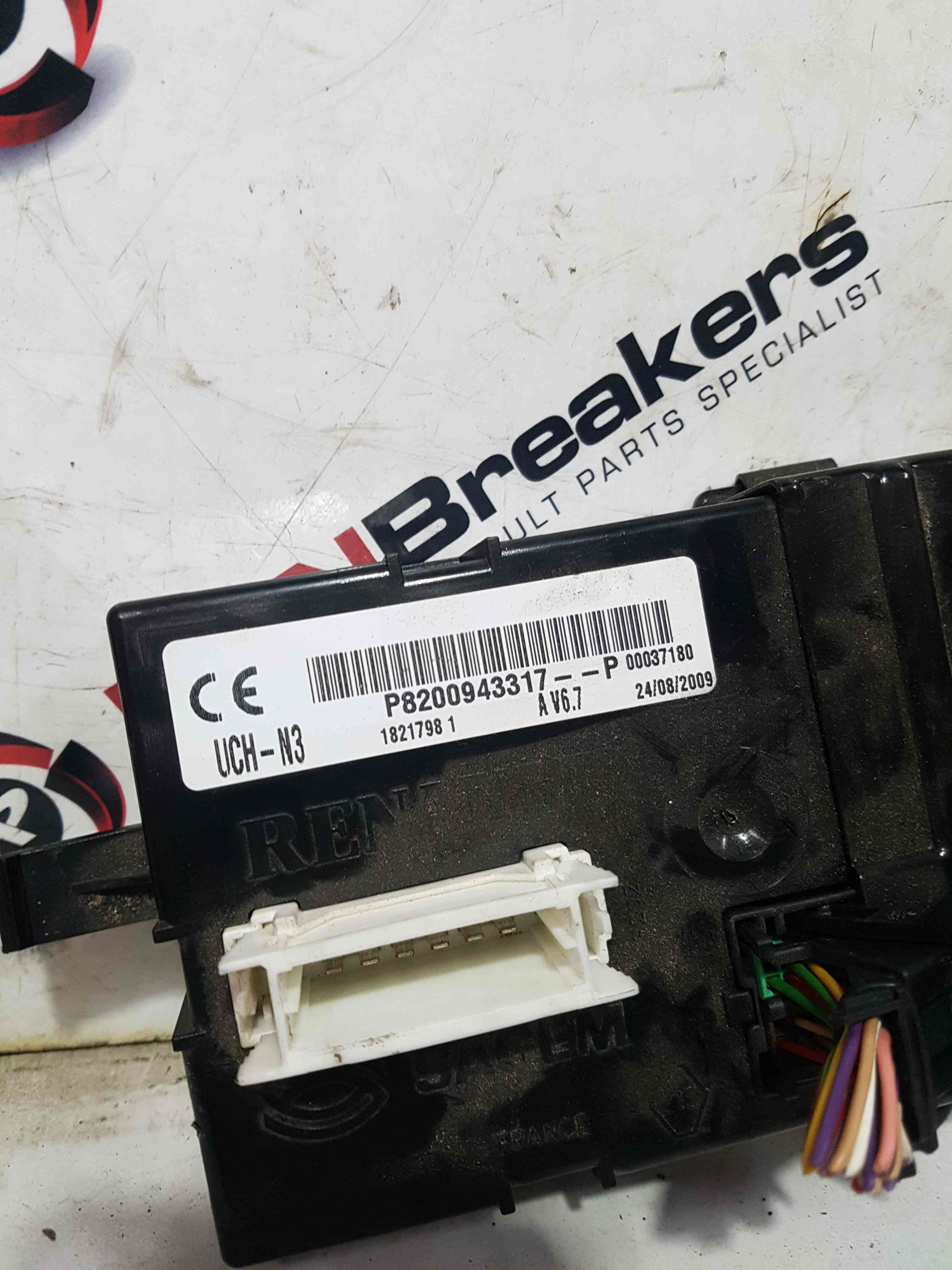 Thumb 2 Renault Trafic 2006-2014 2.0 DCI Body Control Module BCM P8200943317