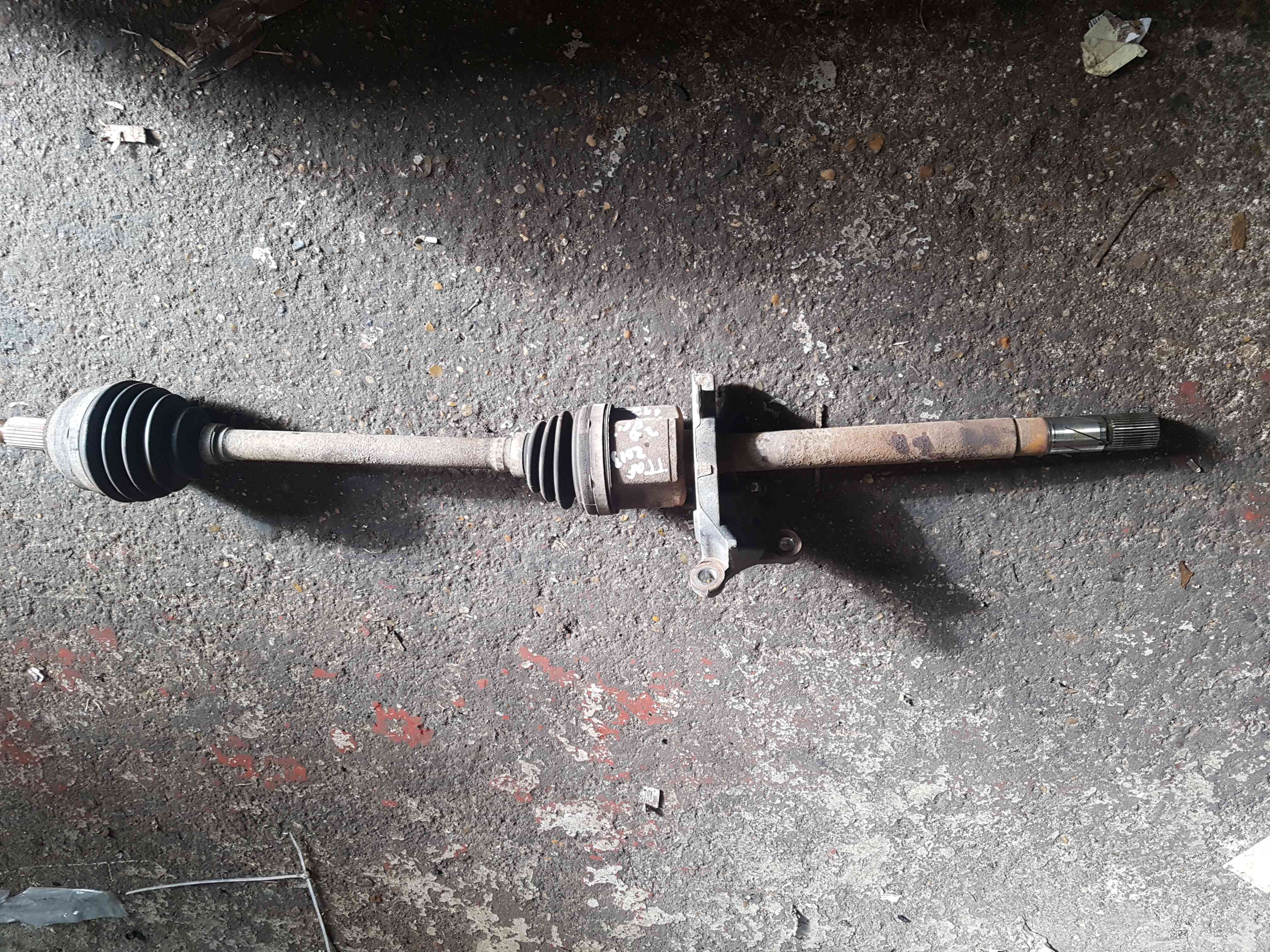 Renault Trafic 2006-2014 2.0 DCI Drivers OSF Front Driveshaft M9R 692